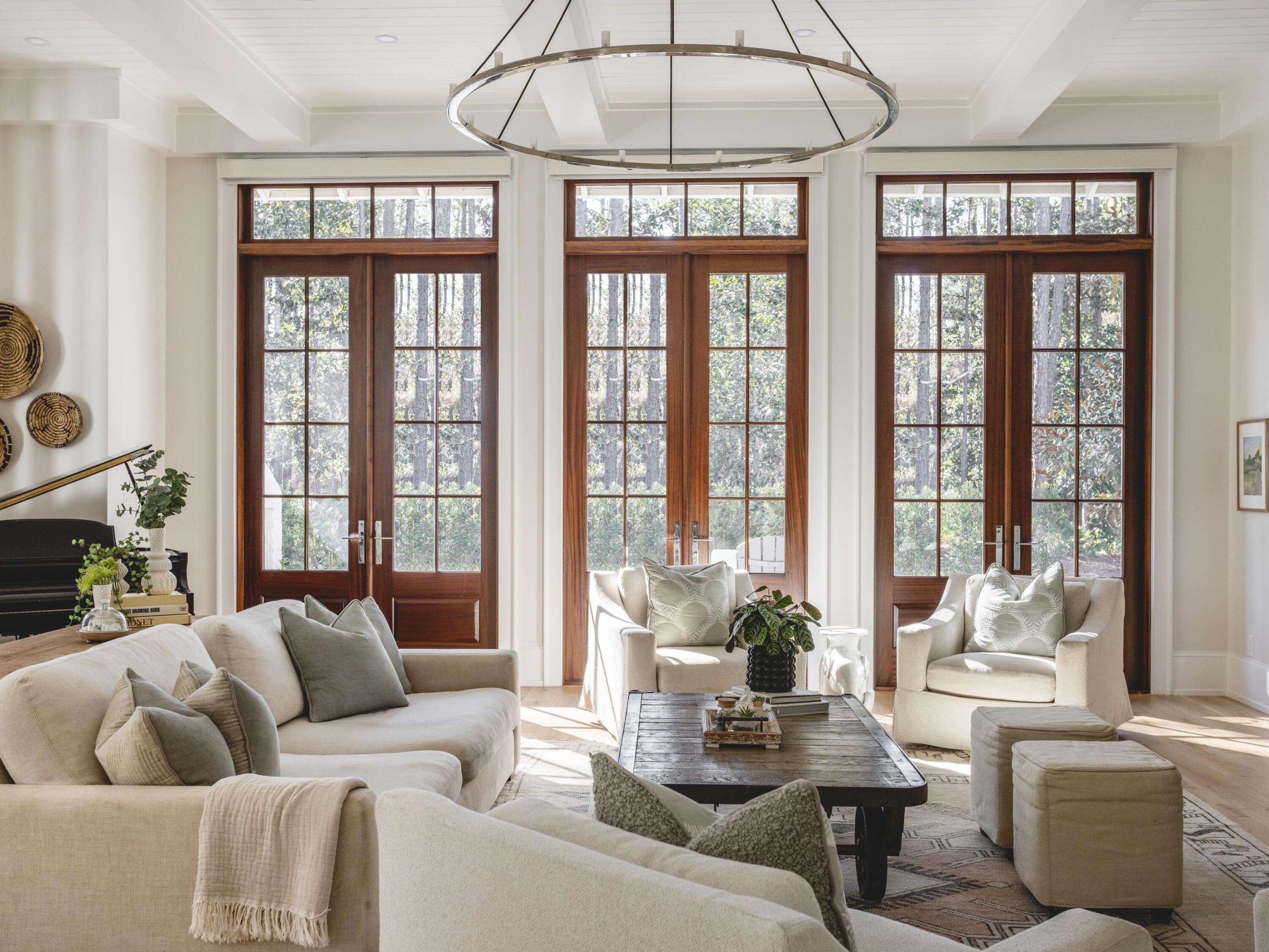 CHURCHILL OAKS - Residential