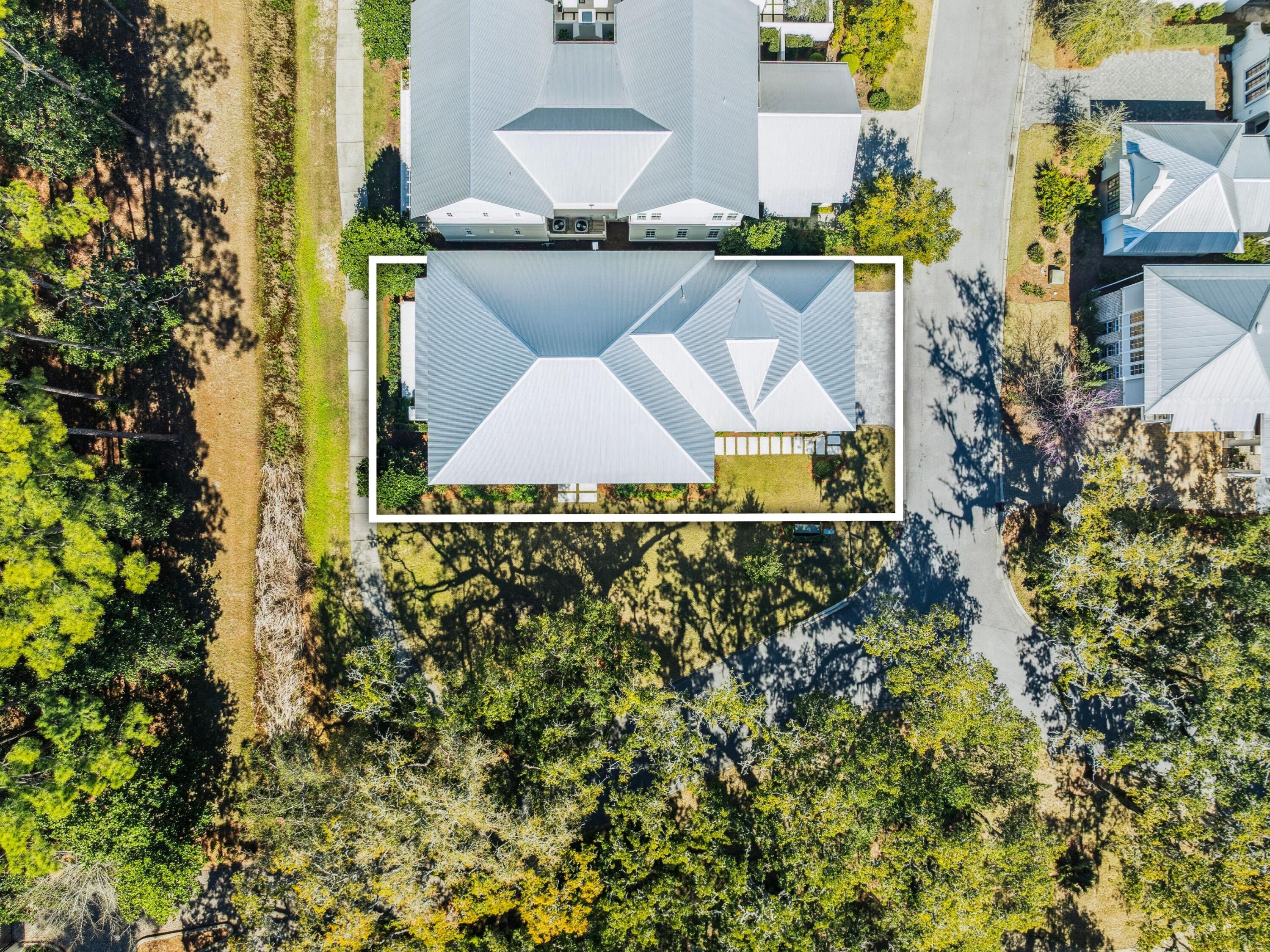 CHURCHILL OAKS - Residential