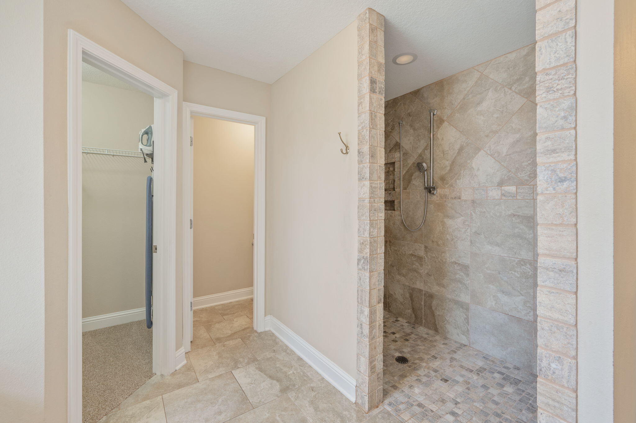 BROOKE ESTATES PH III - Residential