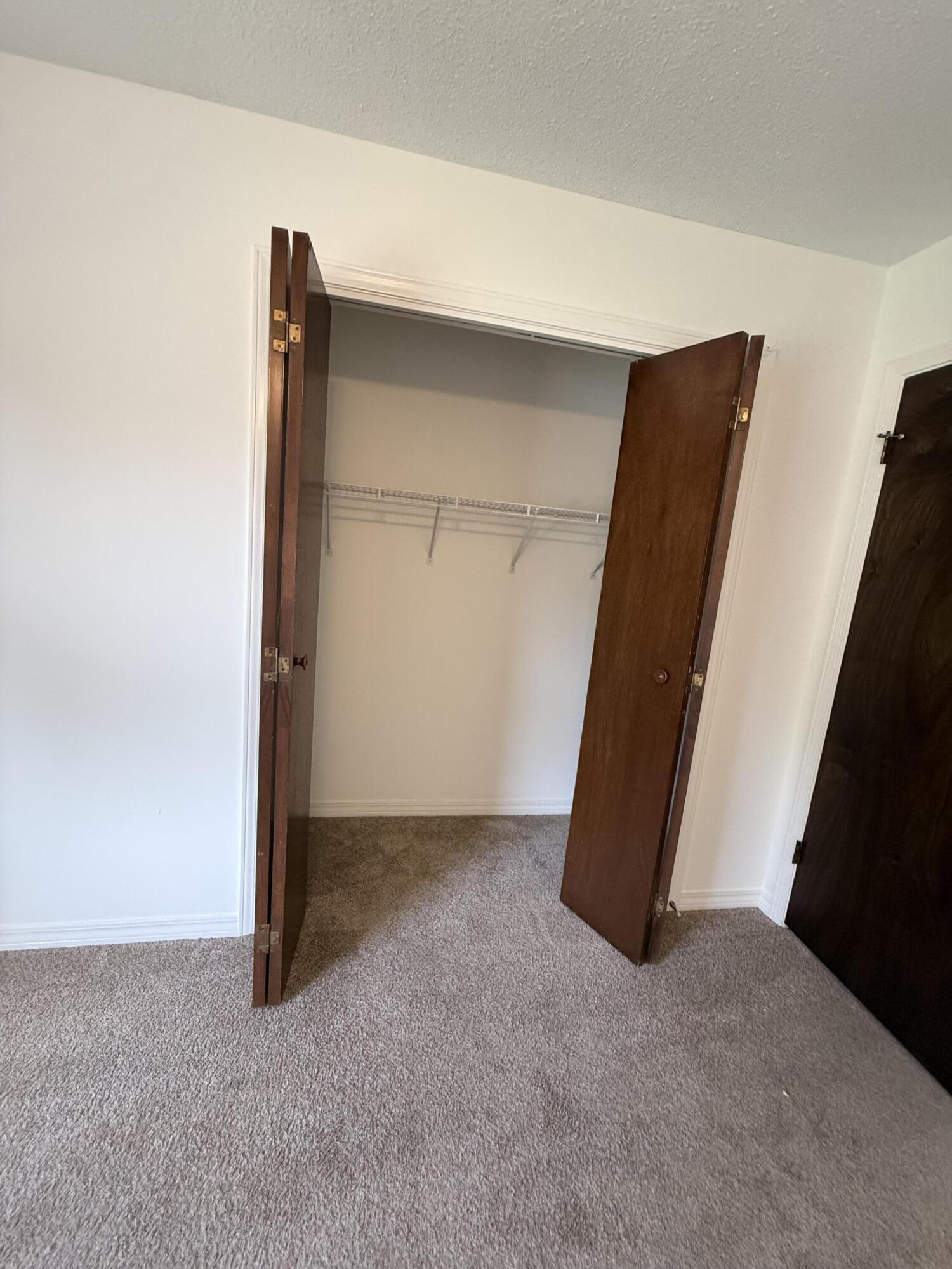 LANDVIEW ESTATES - Residential Lease