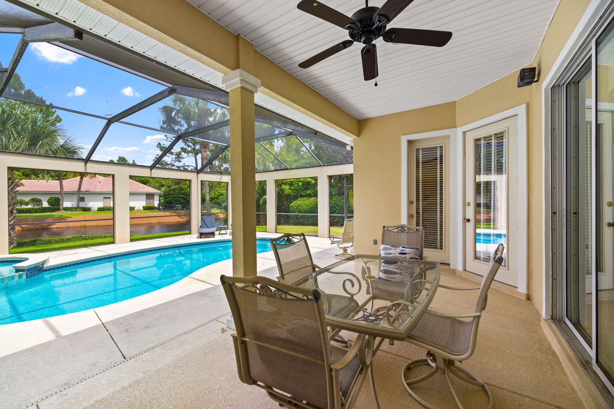 REGATTA BAY - Residential