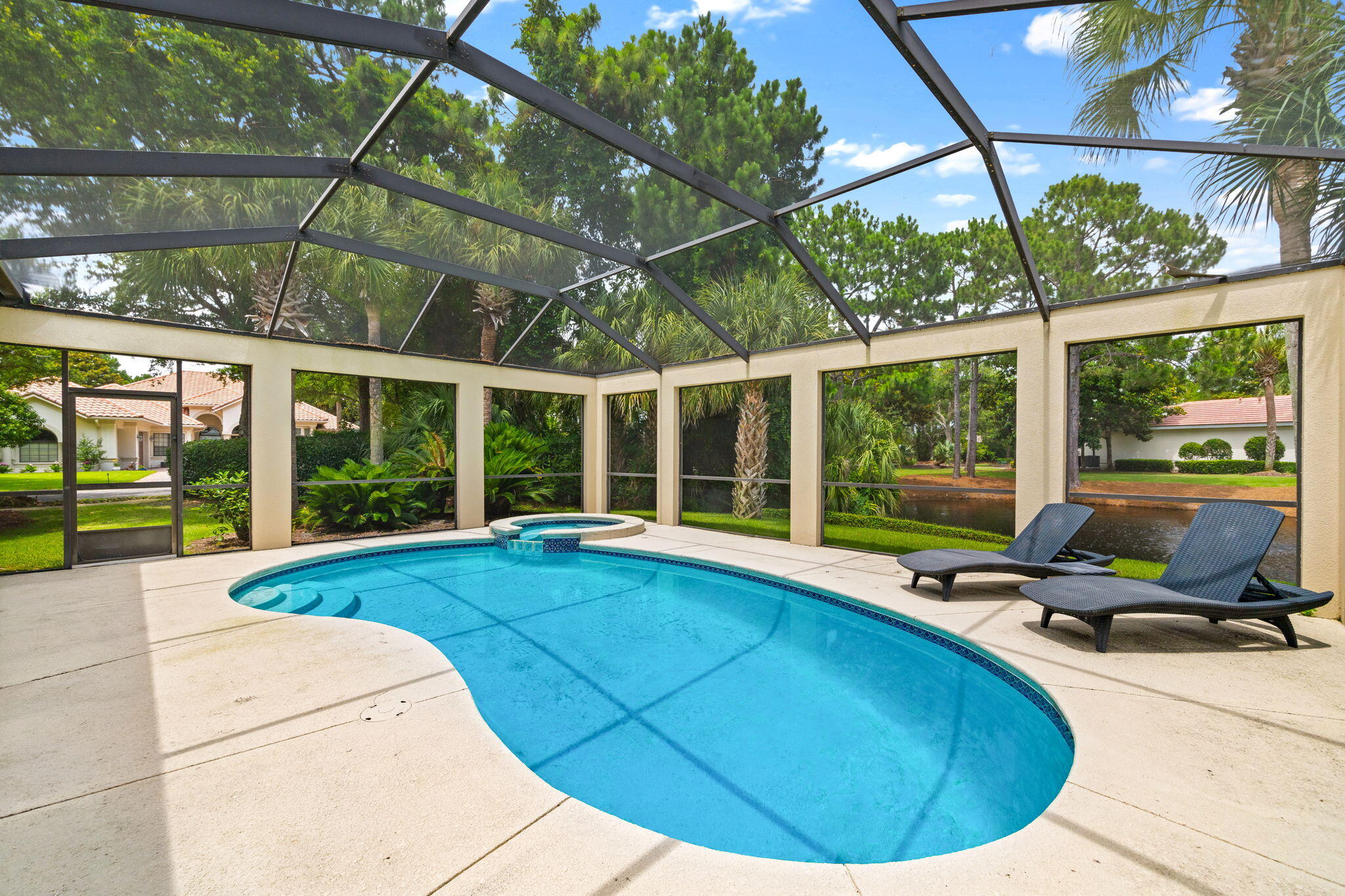 REGATTA BAY - Residential