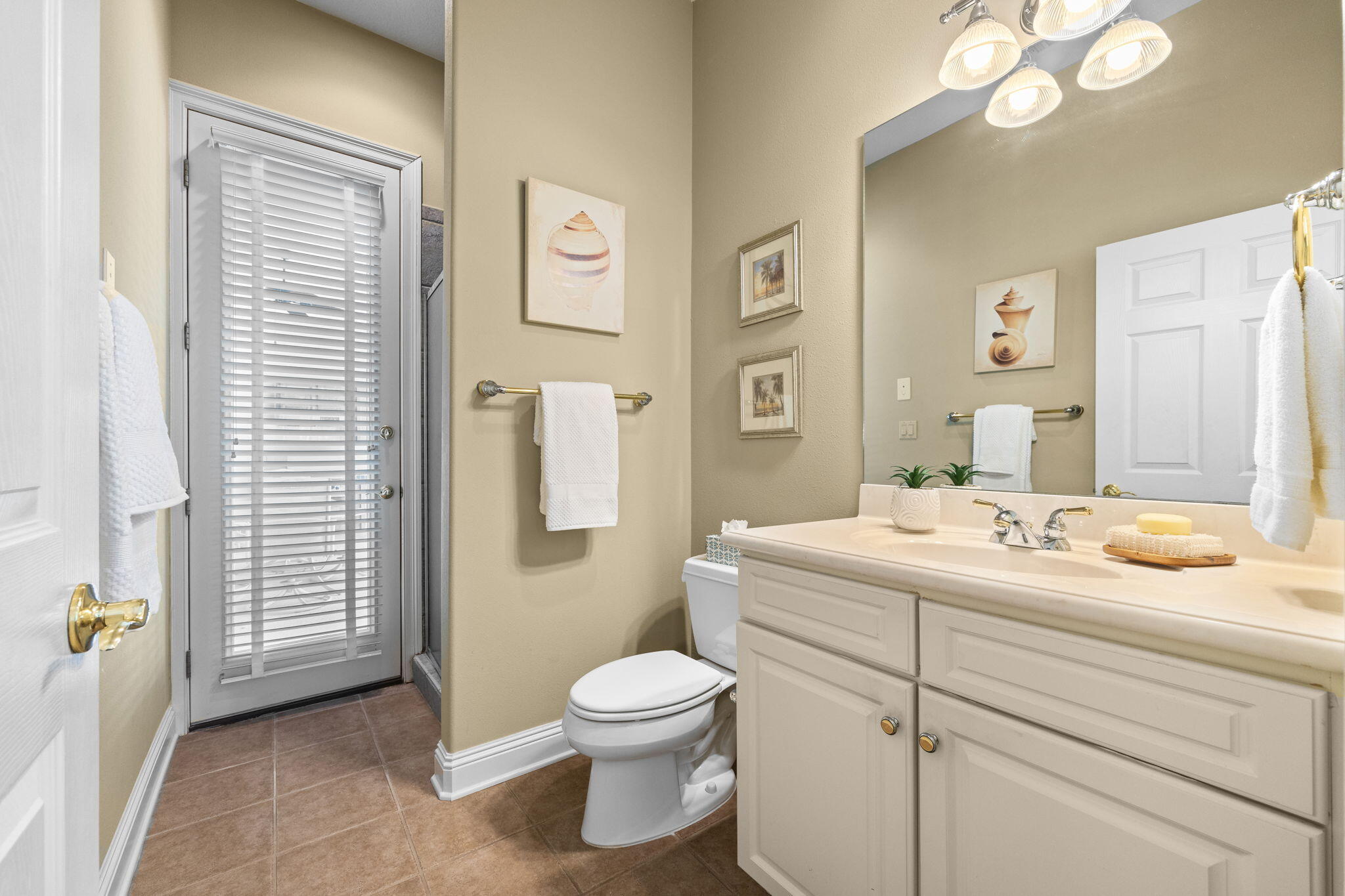 REGATTA BAY - Residential