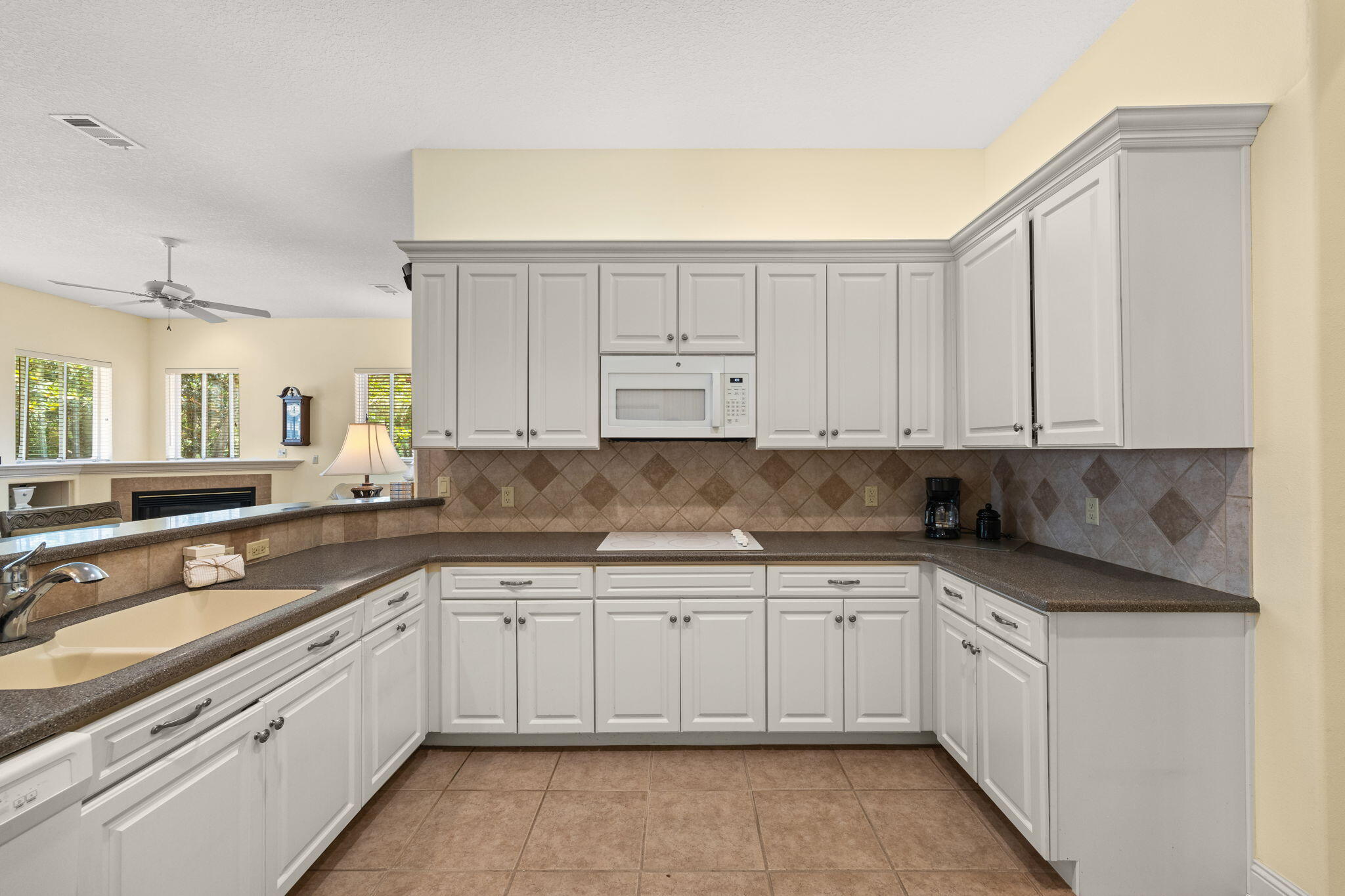 REGATTA BAY - Residential