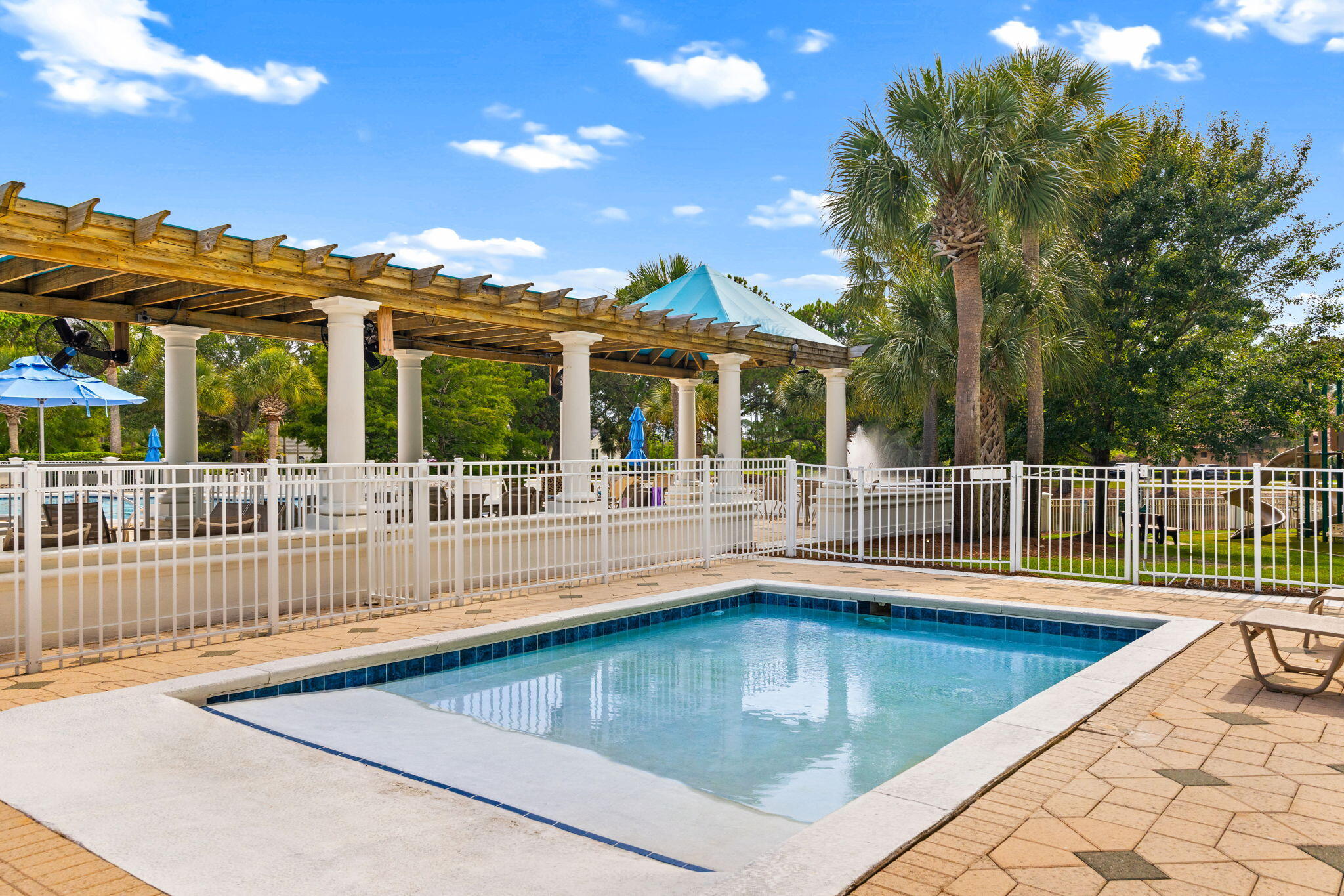 REGATTA BAY - Residential