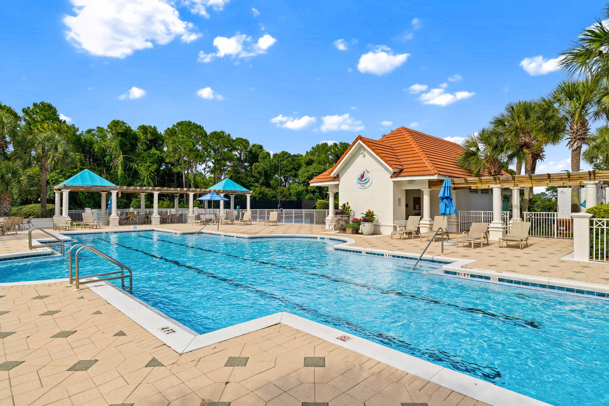 REGATTA BAY - Residential