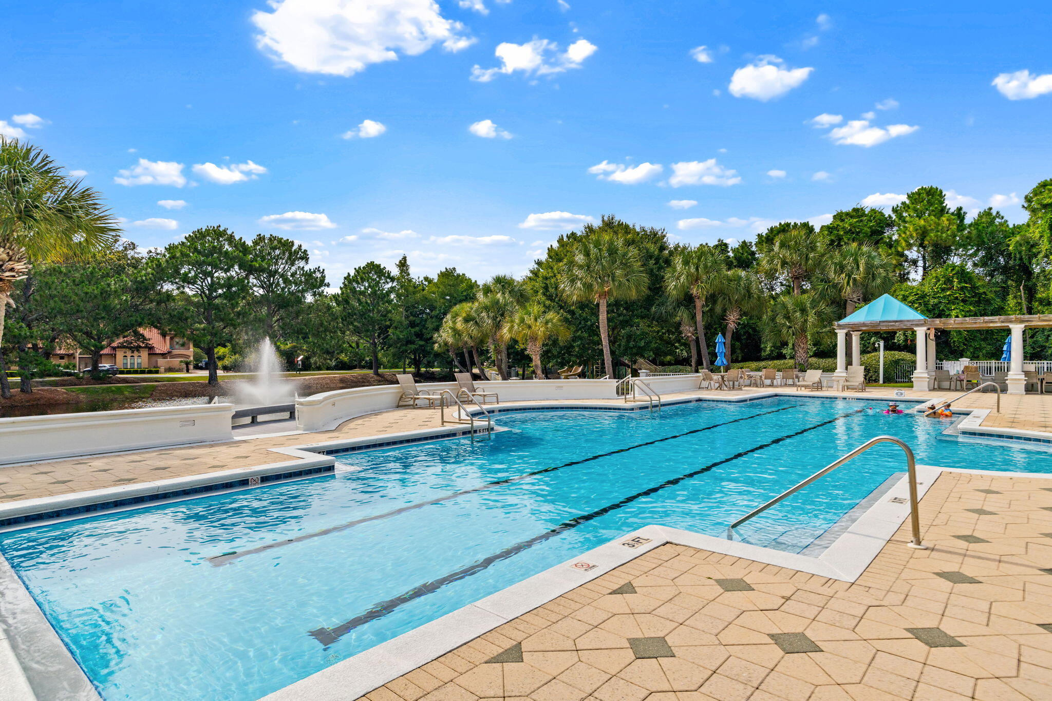 REGATTA BAY - Residential