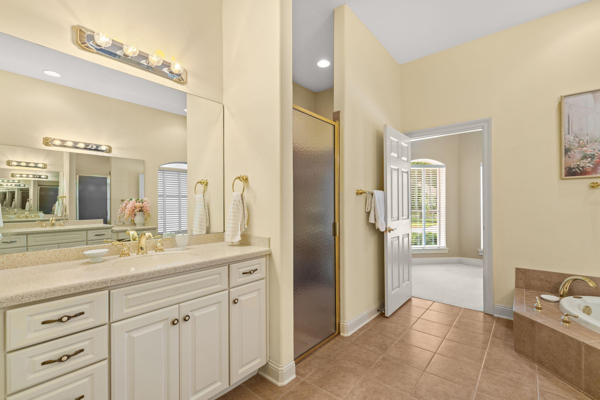 REGATTA BAY - Residential