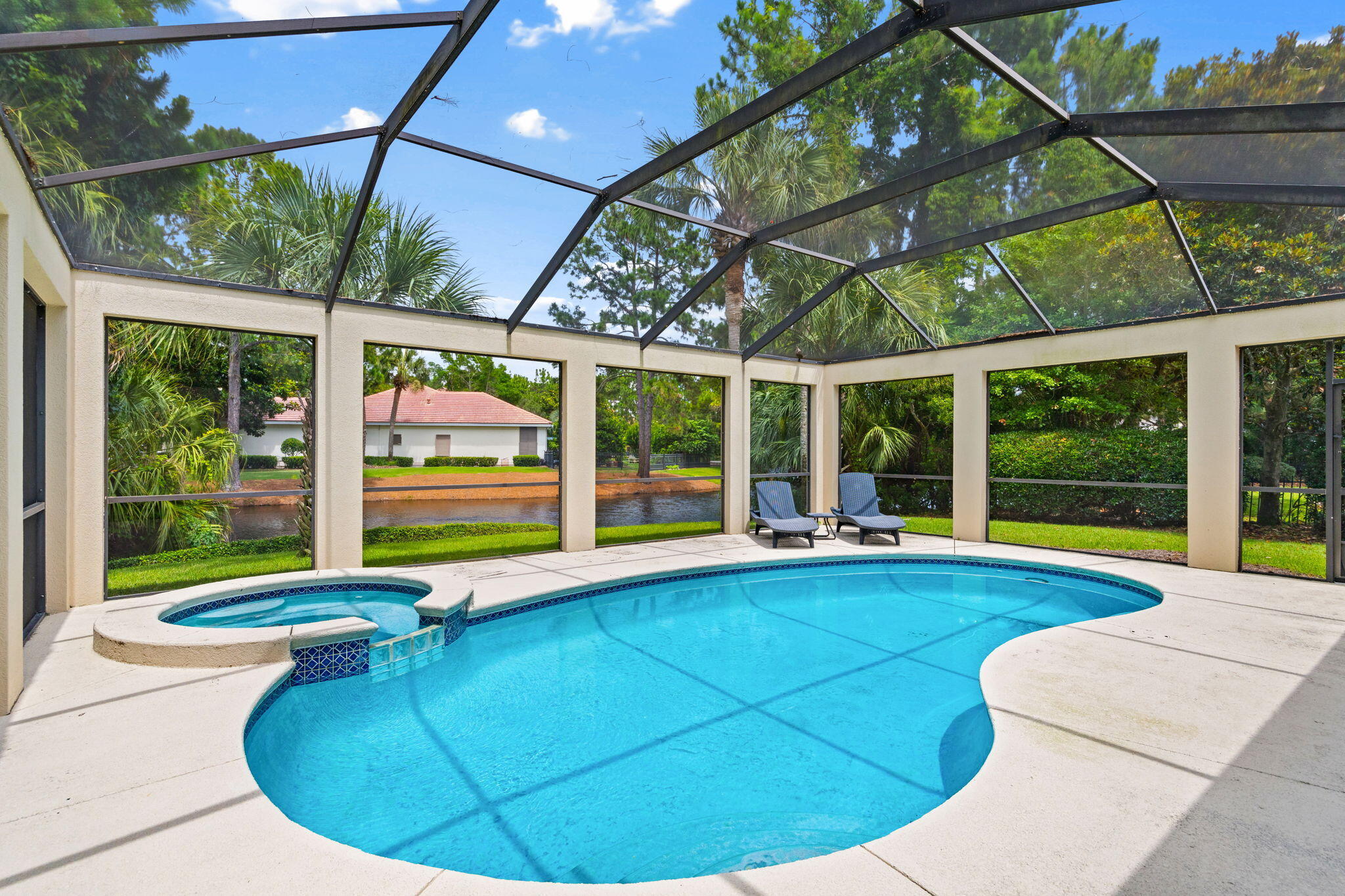 REGATTA BAY - Residential