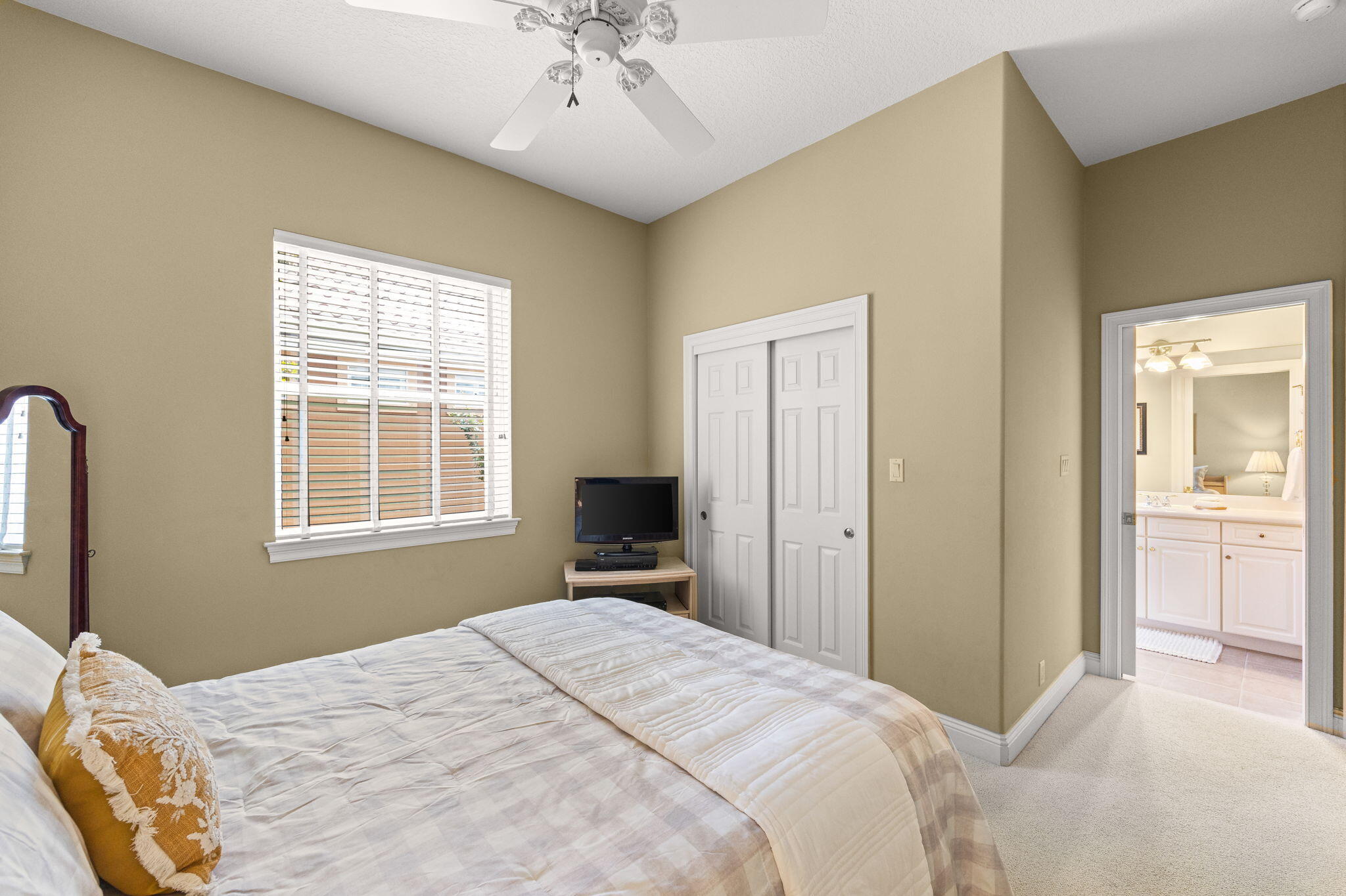 REGATTA BAY - Residential