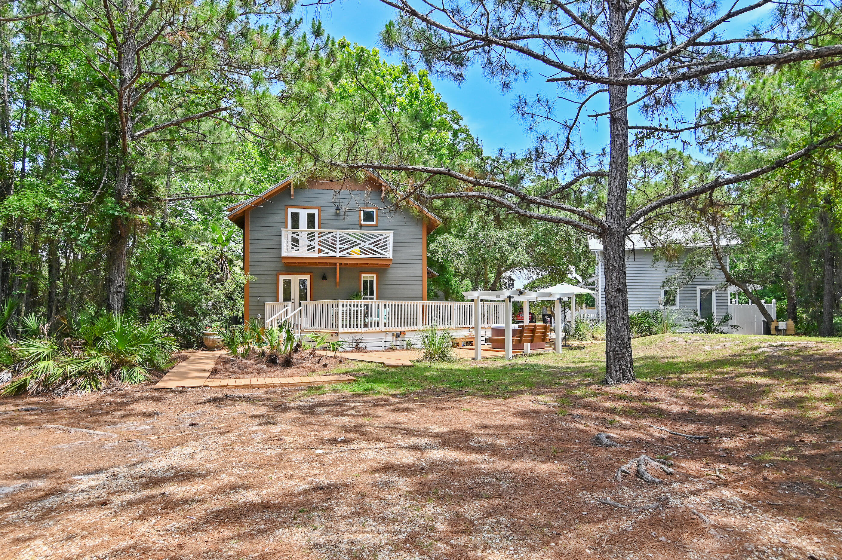 Beachview Woods - Residential
