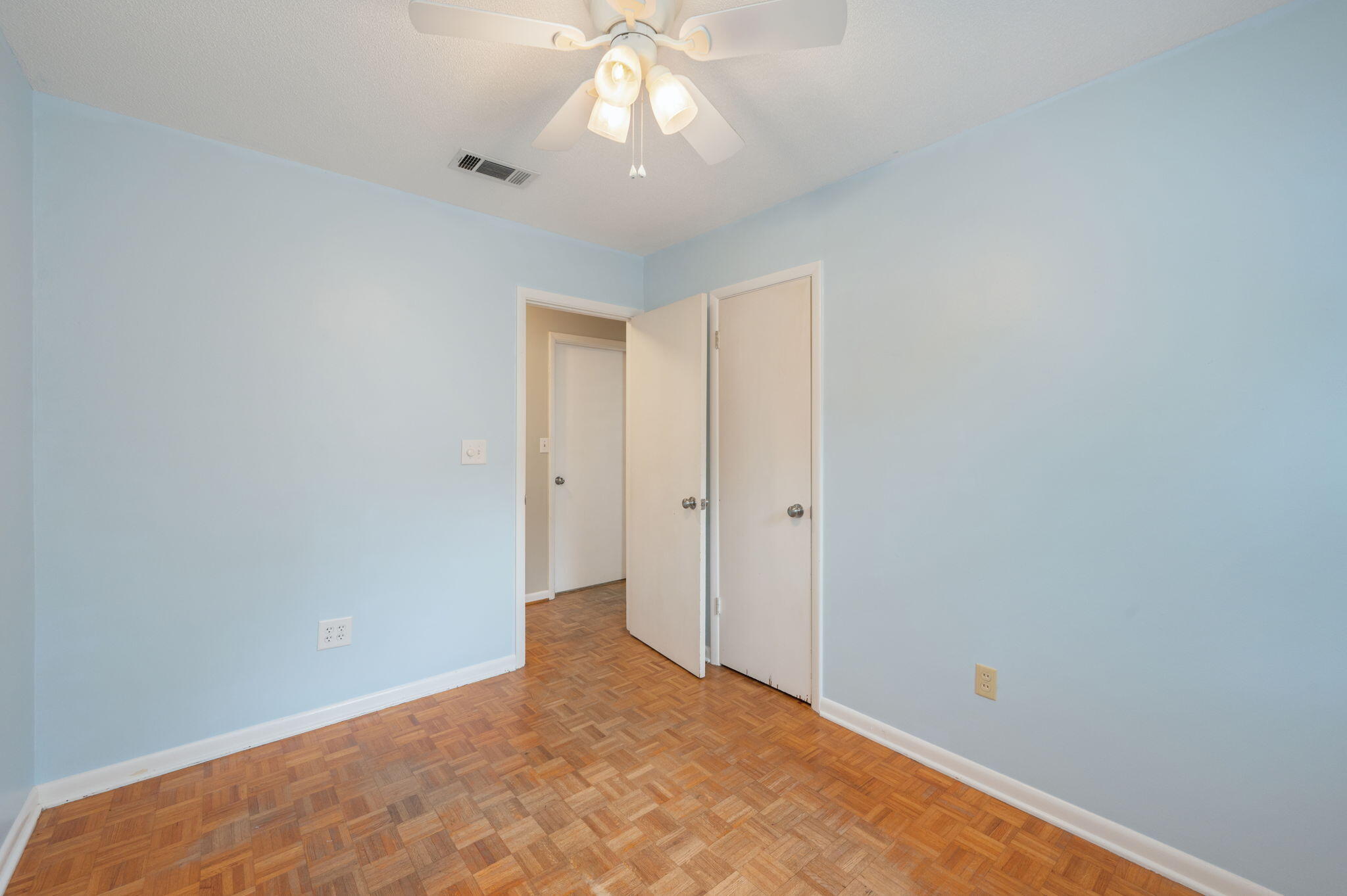 LEOTA MILLER S/D LOT 3 BLK D - Residential