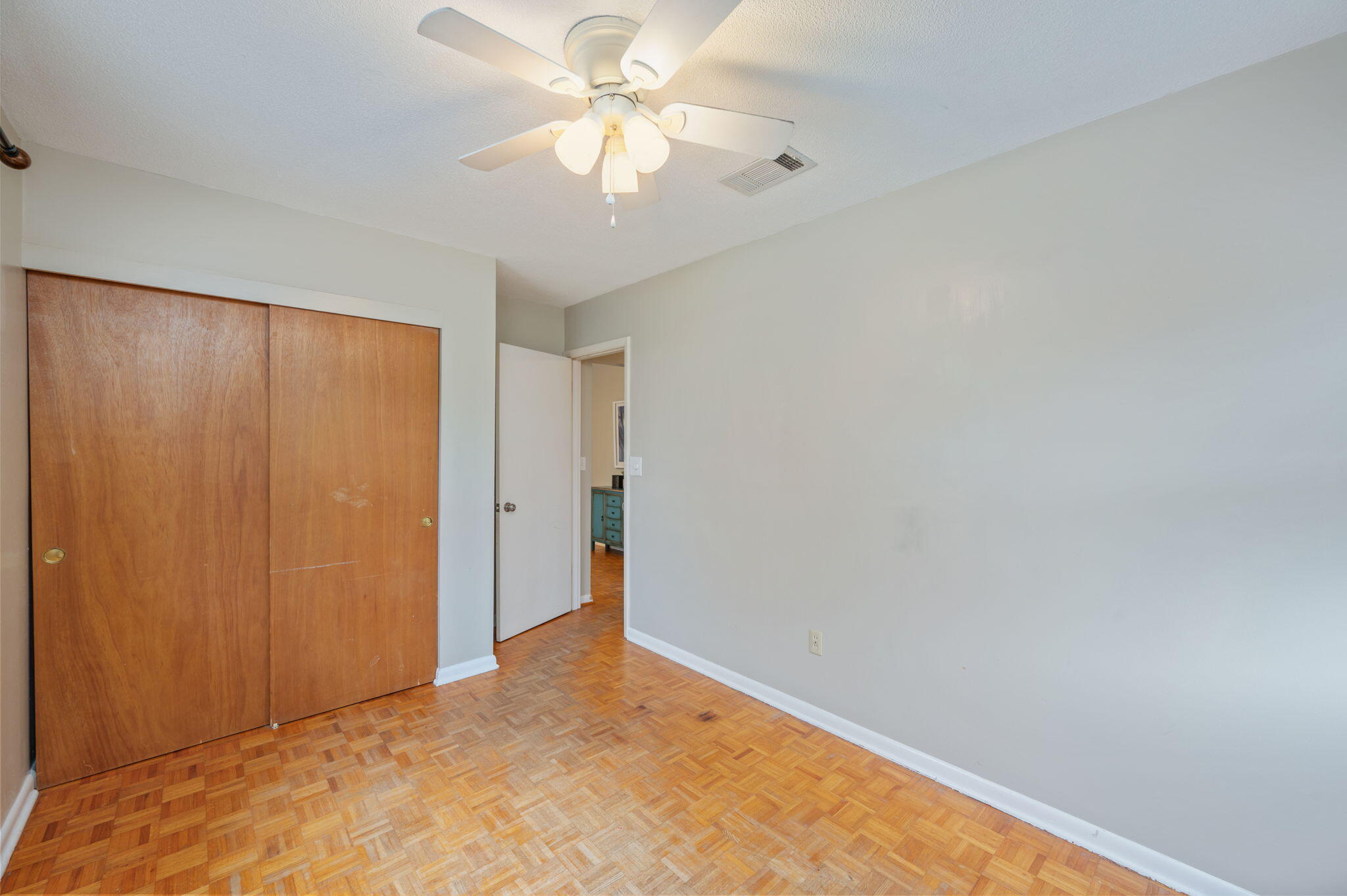 LEOTA MILLER S/D LOT 3 BLK D - Residential