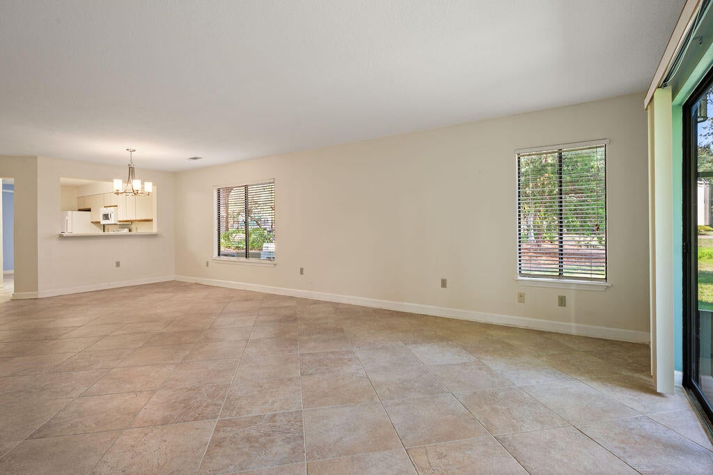 LAKESIDE CONDO AT BLUEWATER BAY - Residential