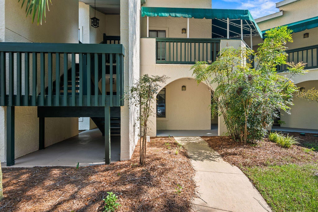 LAKESIDE CONDO AT BLUEWATER BAY - Residential