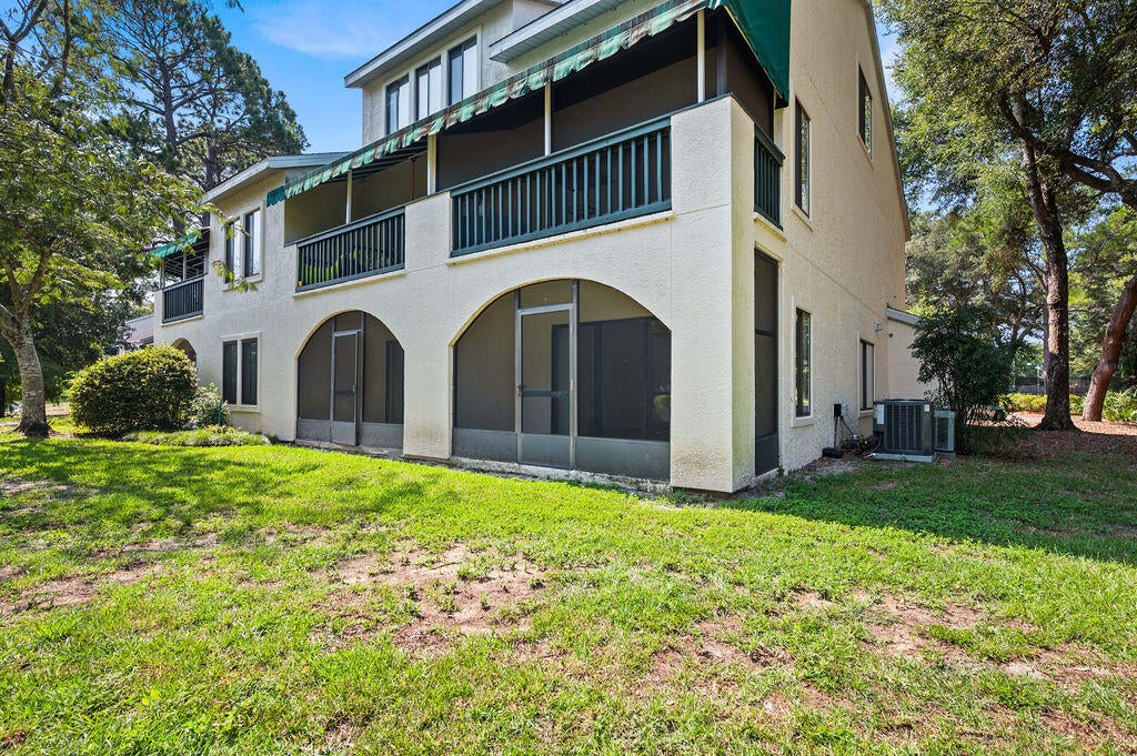 LAKESIDE CONDO AT BLUEWATER BAY - Residential