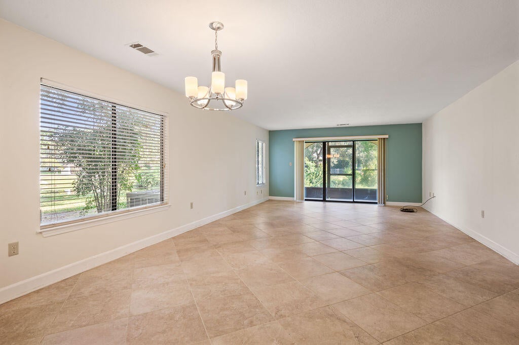 LAKESIDE CONDO AT BLUEWATER BAY - Residential