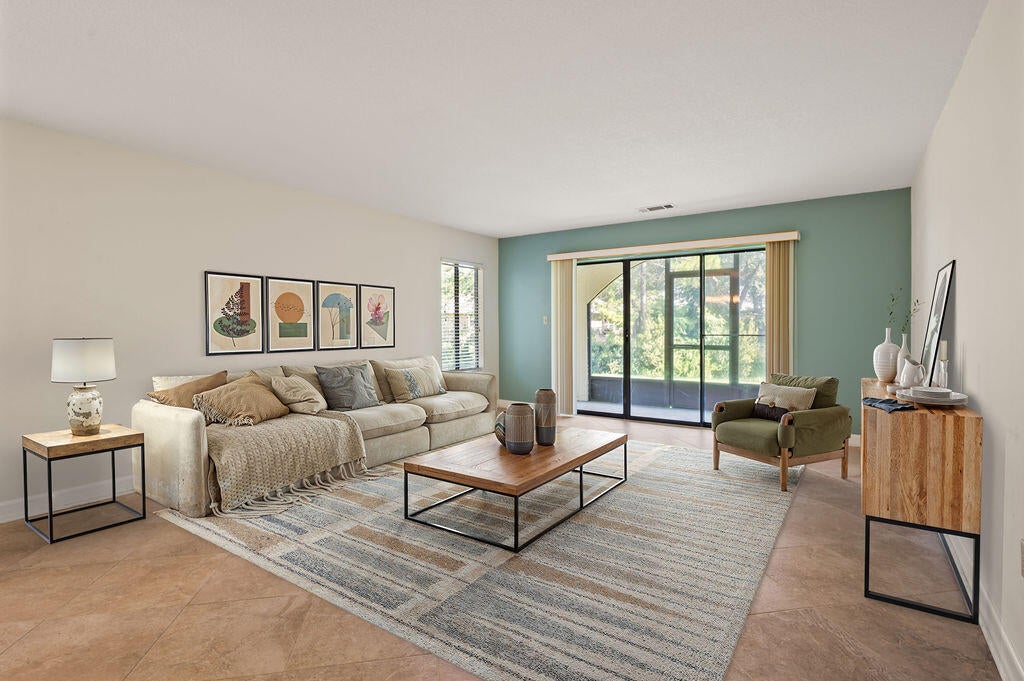 LAKESIDE CONDO AT BLUEWATER BAY - Residential