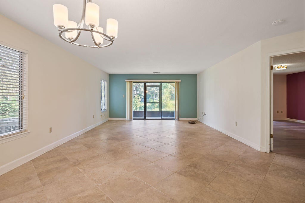 LAKESIDE CONDO AT BLUEWATER BAY - Residential