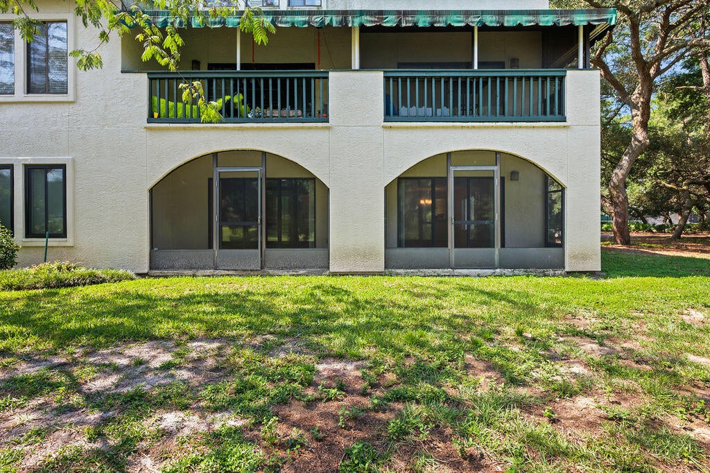 LAKESIDE CONDO AT BLUEWATER BAY - Residential