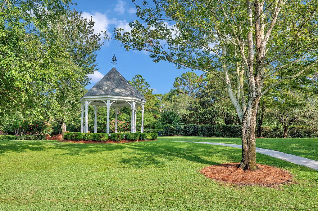 LAKESIDE CONDO AT BLUEWATER BAY - Residential