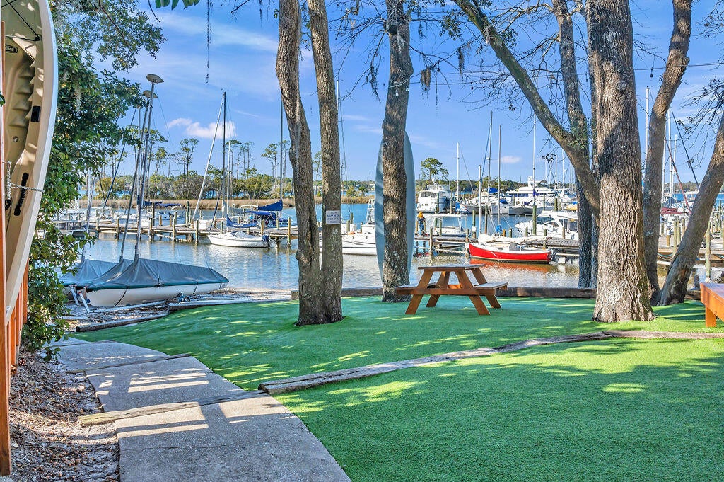 LAKESIDE CONDO AT BLUEWATER BAY - Residential
