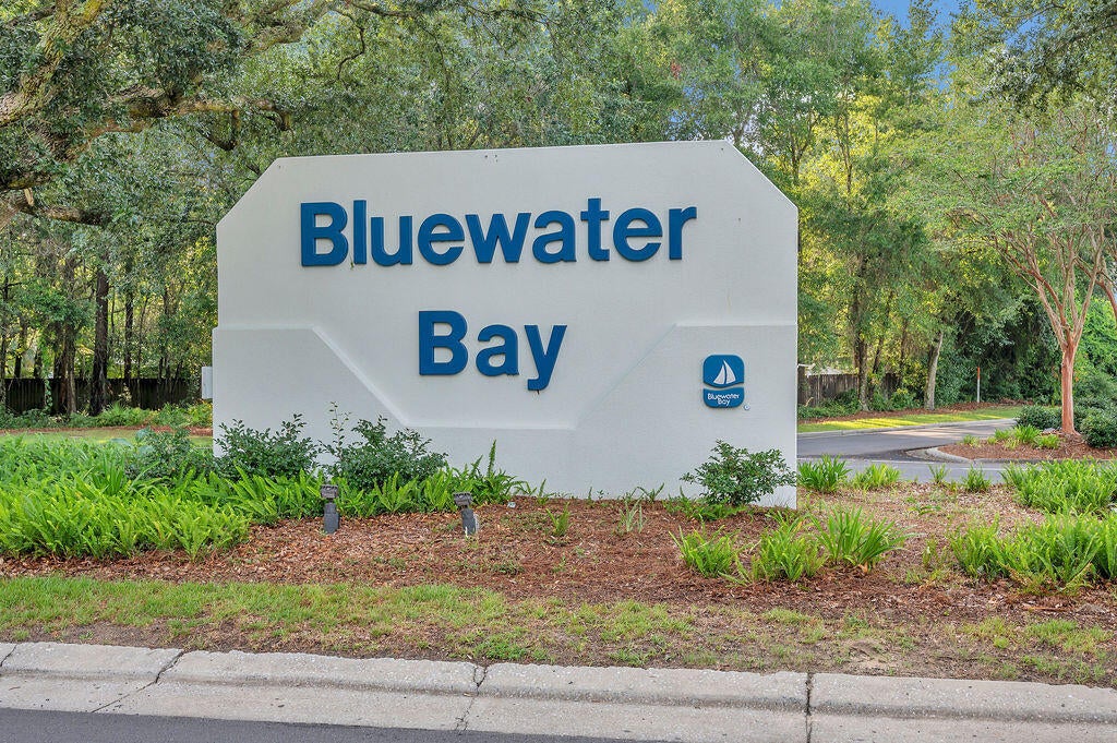LAKESIDE CONDO AT BLUEWATER BAY - Residential