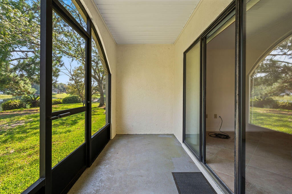 LAKESIDE CONDO AT BLUEWATER BAY - Residential