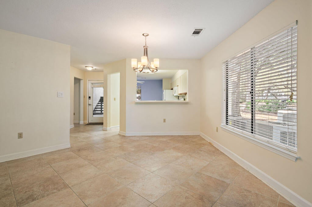 LAKESIDE CONDO AT BLUEWATER BAY - Residential