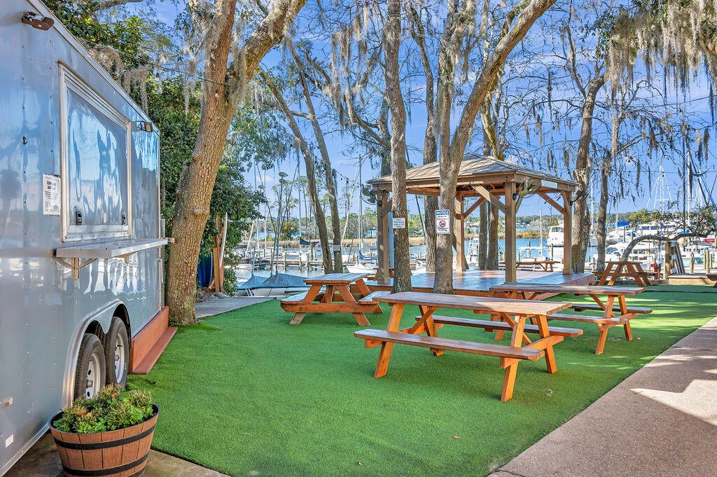 LAKESIDE CONDO AT BLUEWATER BAY - Residential