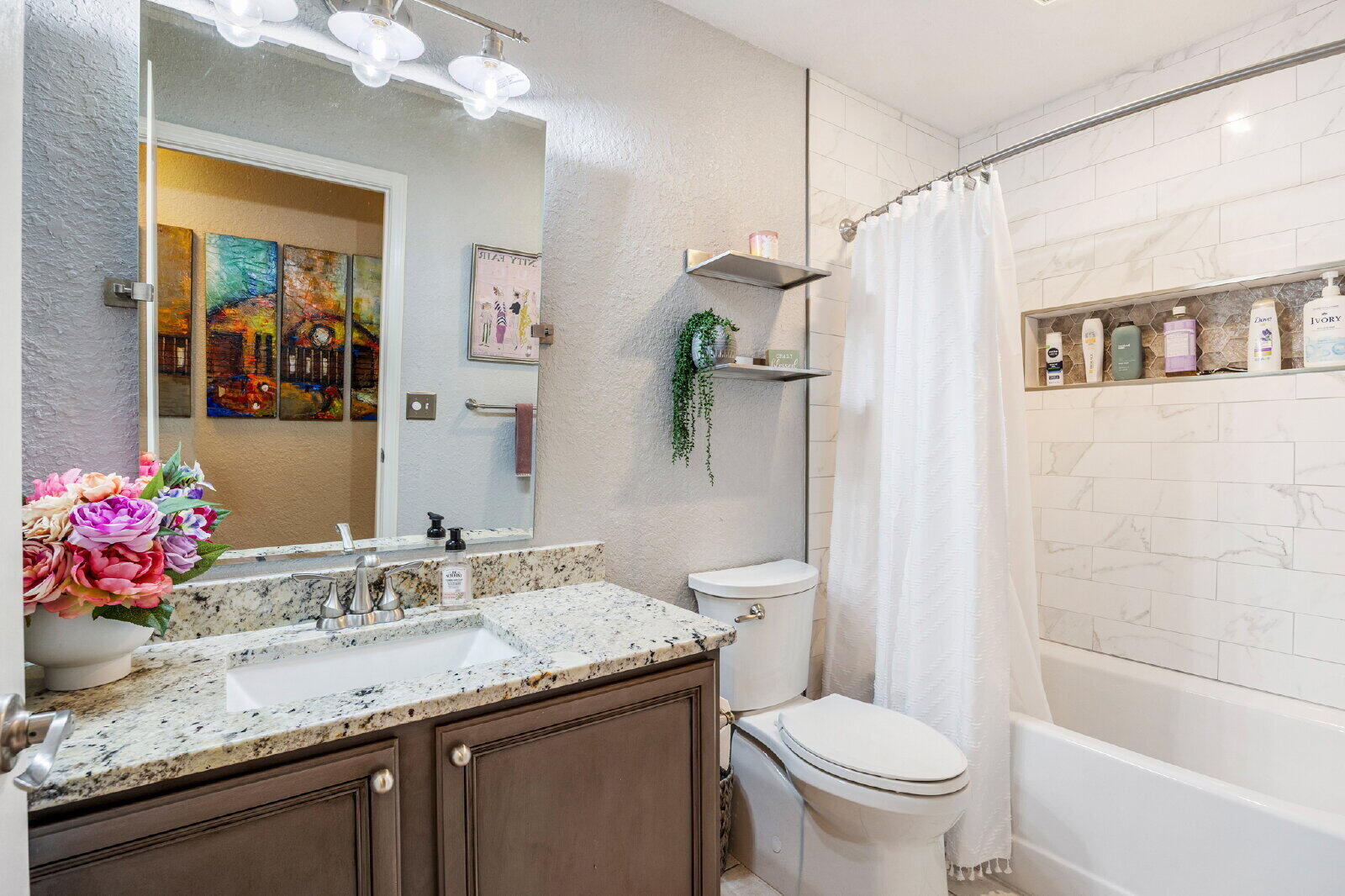 DRIFTWOOD ESTATES - Residential Lease