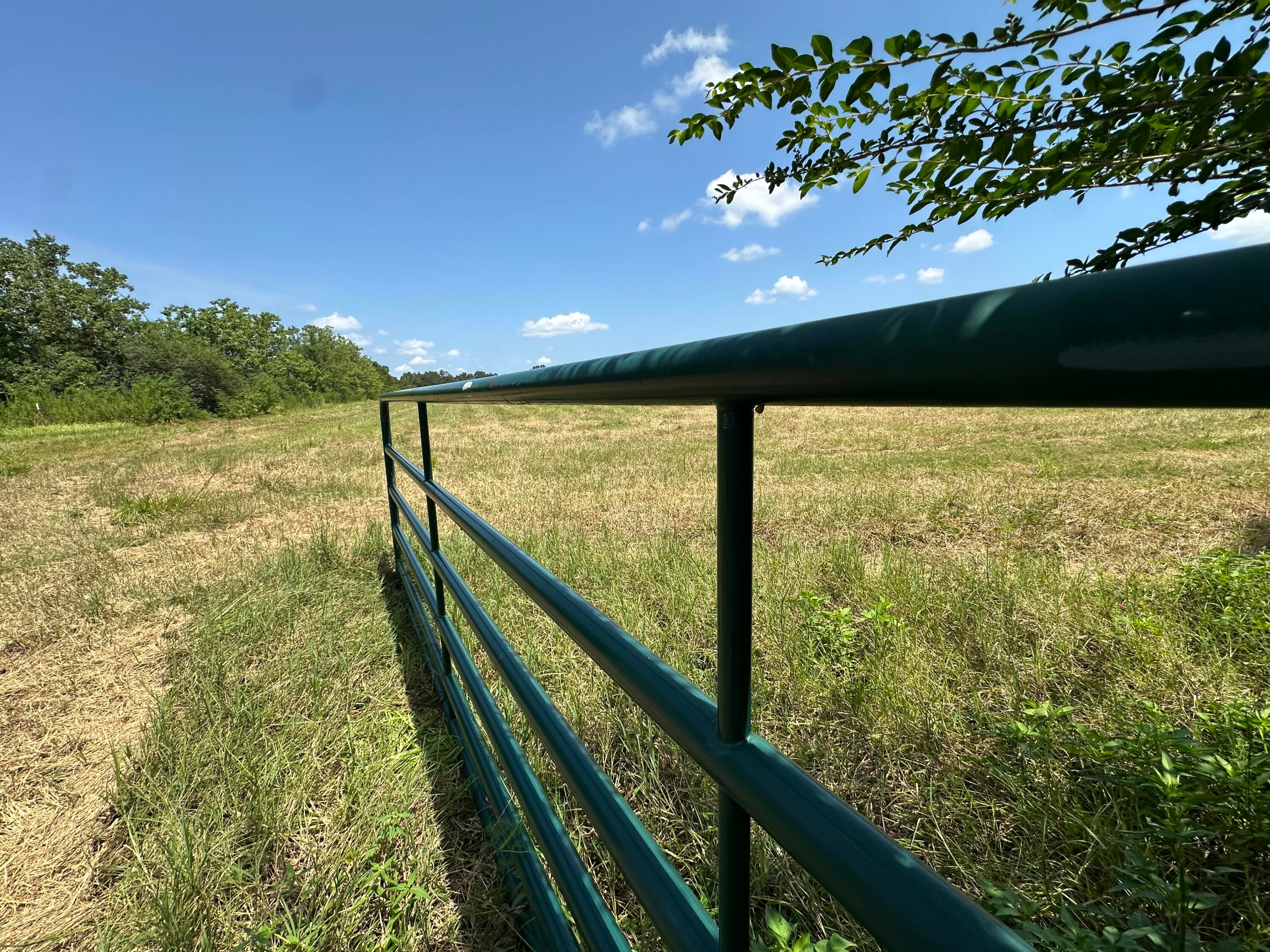 NO RECORDED SUBDIVISION - Land