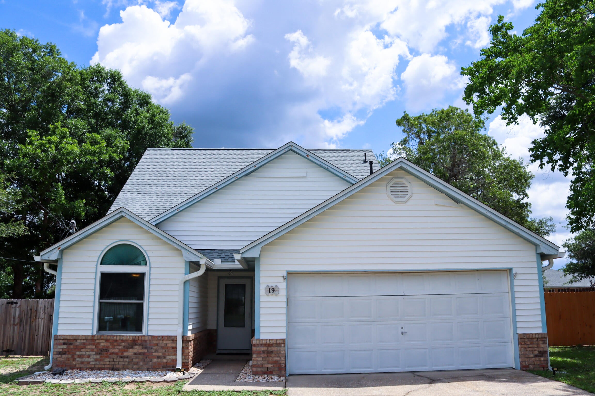 PLEASE note: No pets and No smoking. Available September 28, 2026!
Welcome home to this spacious two-story rental conveniently located behind Crestview's hospital, less than 2 miles from I-10, with shopping, restaurants, fitness facilities. and more. within minutes. The primary bedroom is located downstairs, while the upstairs loft provides flexible extra space for a home office, hobby area, reading room, or additional living space. Step outside to enjoy the fenced backyard  with a large open patio-plenty of room for relaxing, gardening.