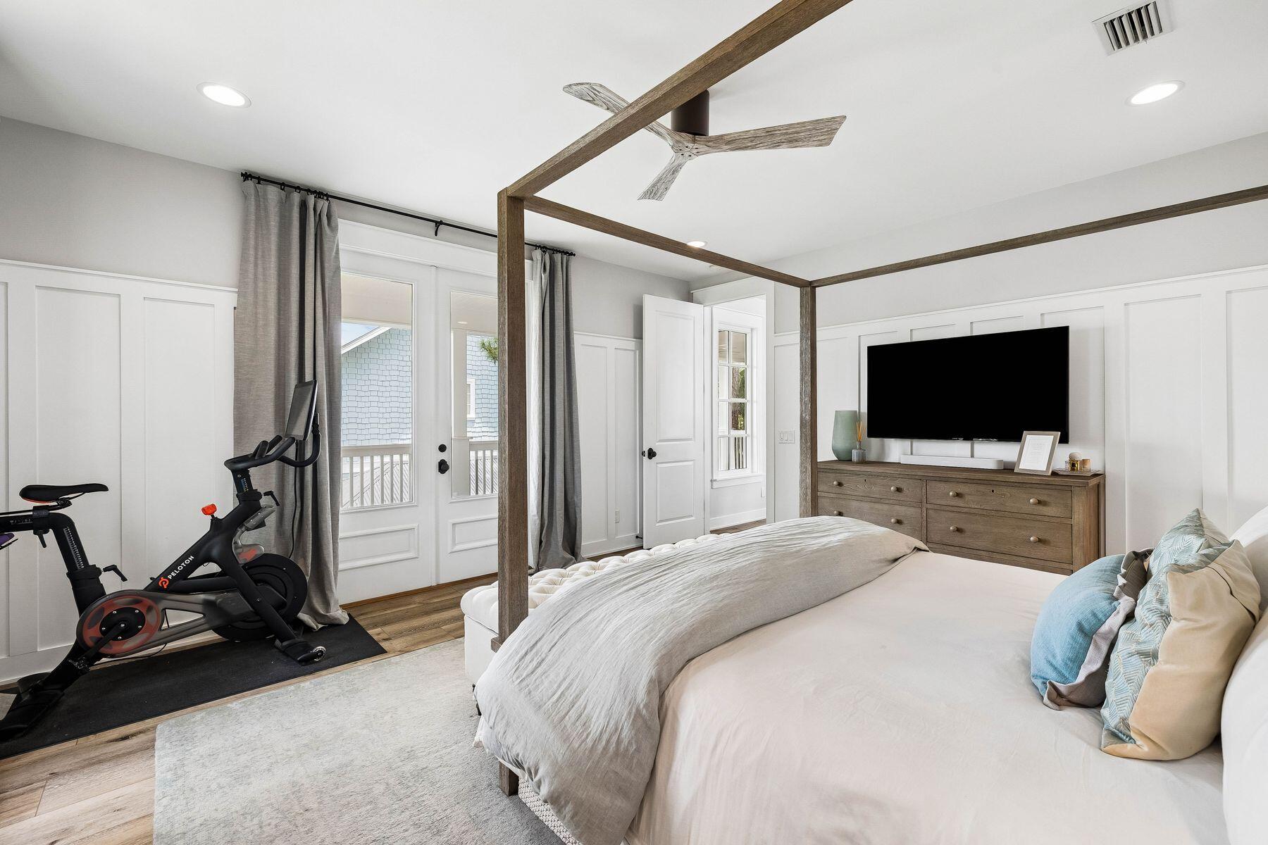 CARSON OAKS - Residential