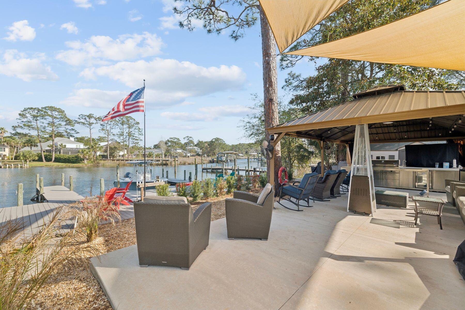 CARSON OAKS - Residential