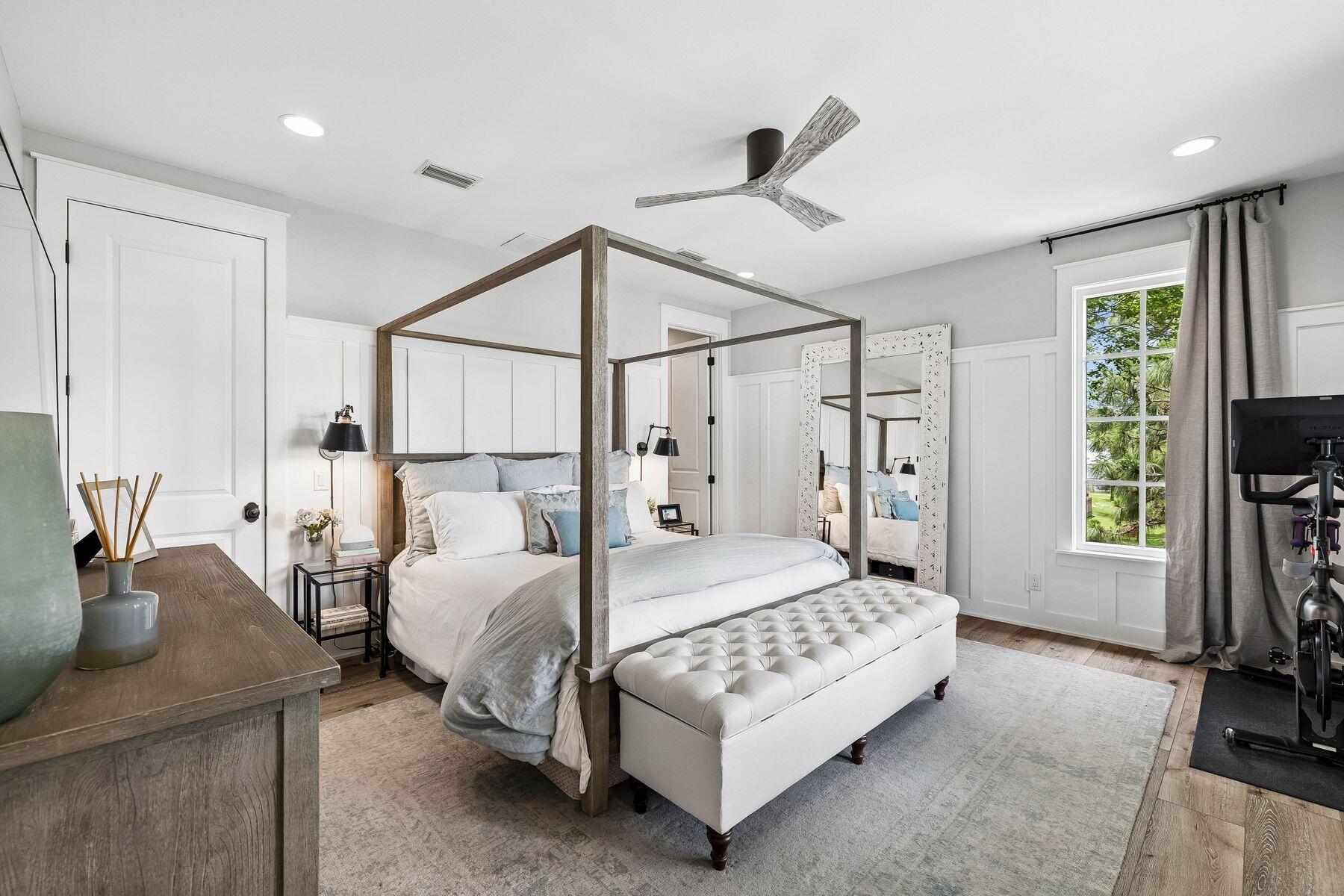 CARSON OAKS - Residential