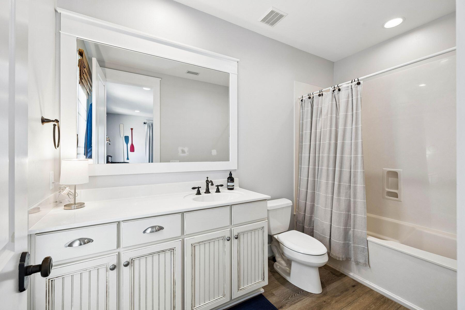 CARSON OAKS - Residential
