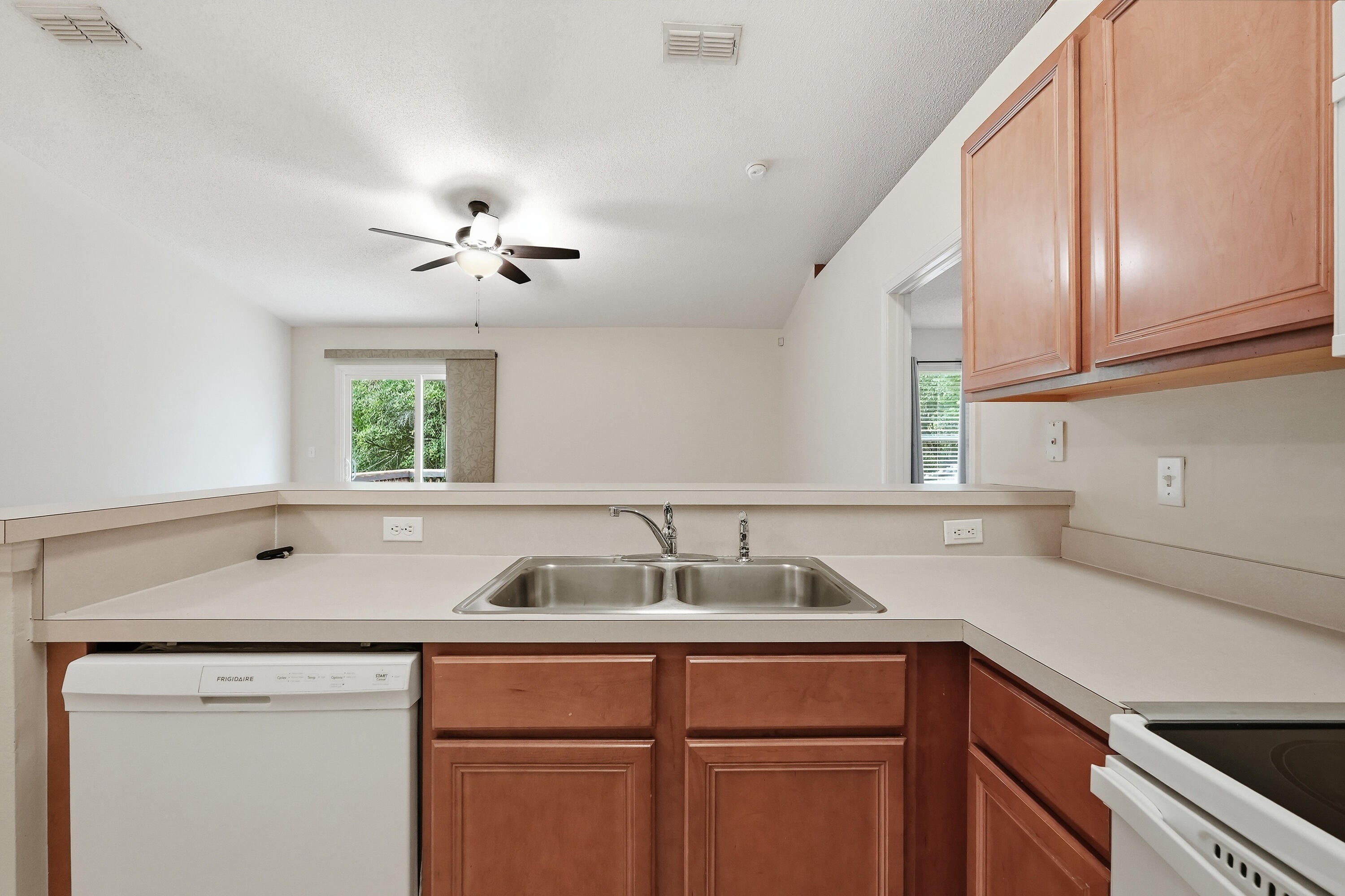 RIDGE CREST PH II - Residential
