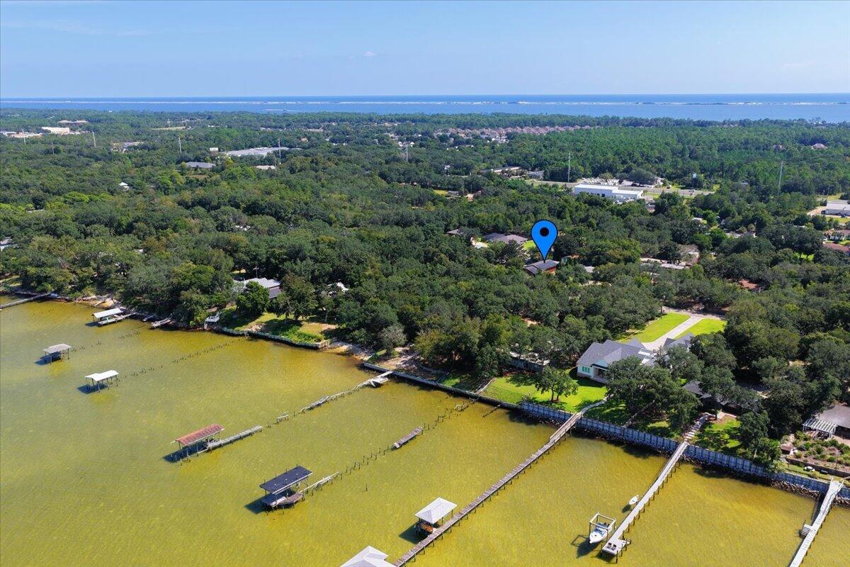 HICKORY SHORES - Residential