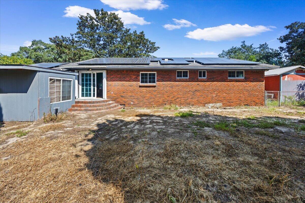 HICKORY SHORES - Residential