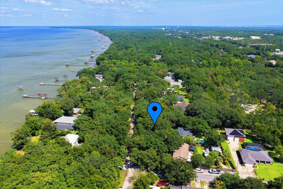 HICKORY SHORES - Residential