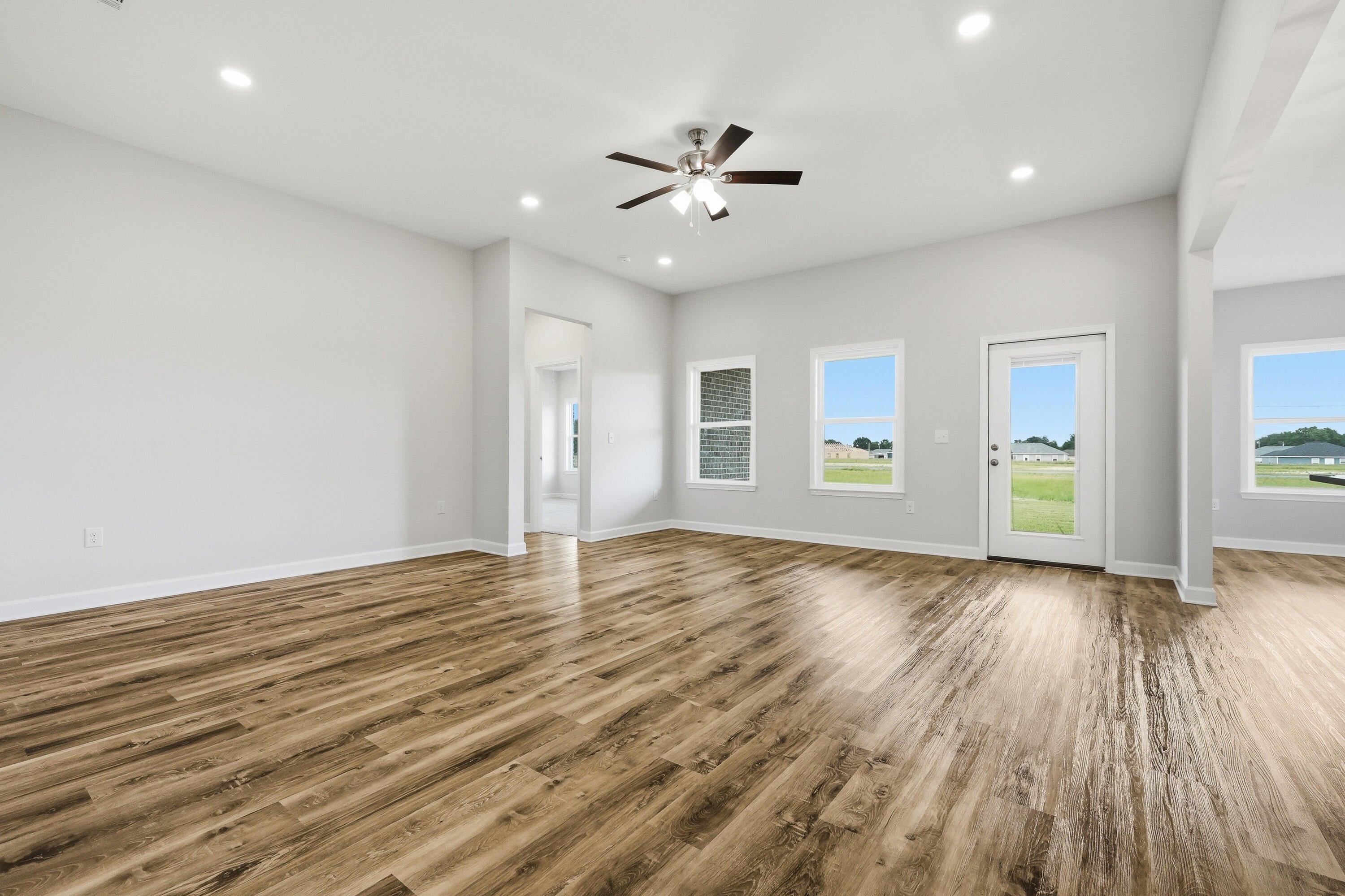 Southern Charm - Residential