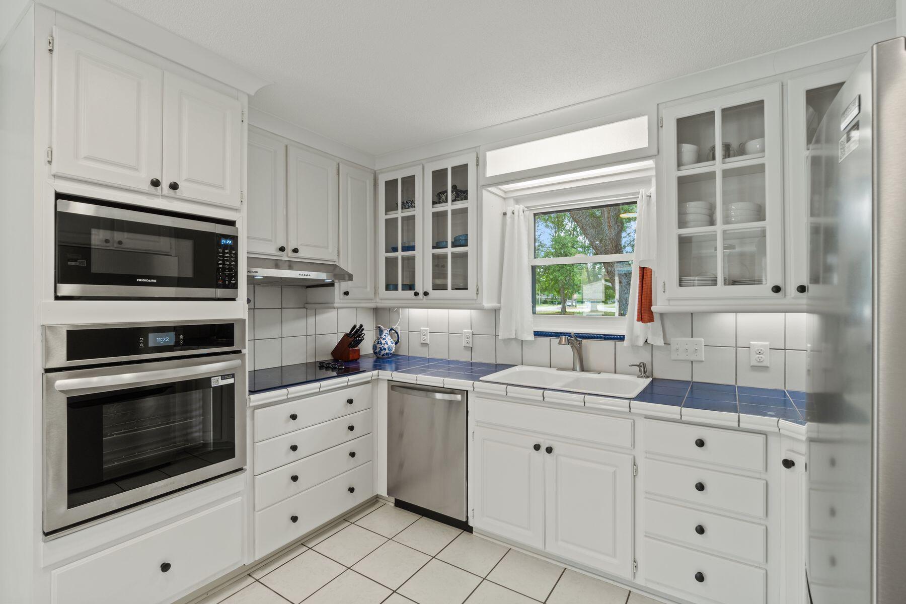 MAGNOLIA SHORES S/D - Residential