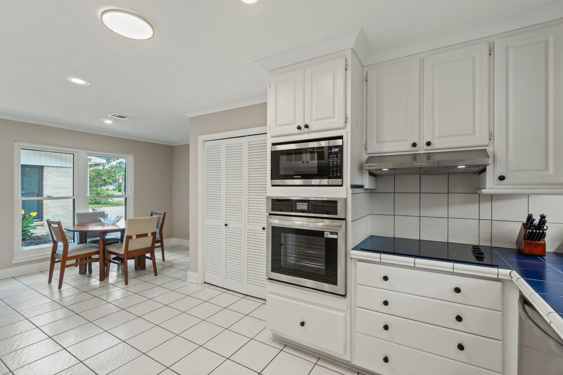 MAGNOLIA SHORES S/D - Residential