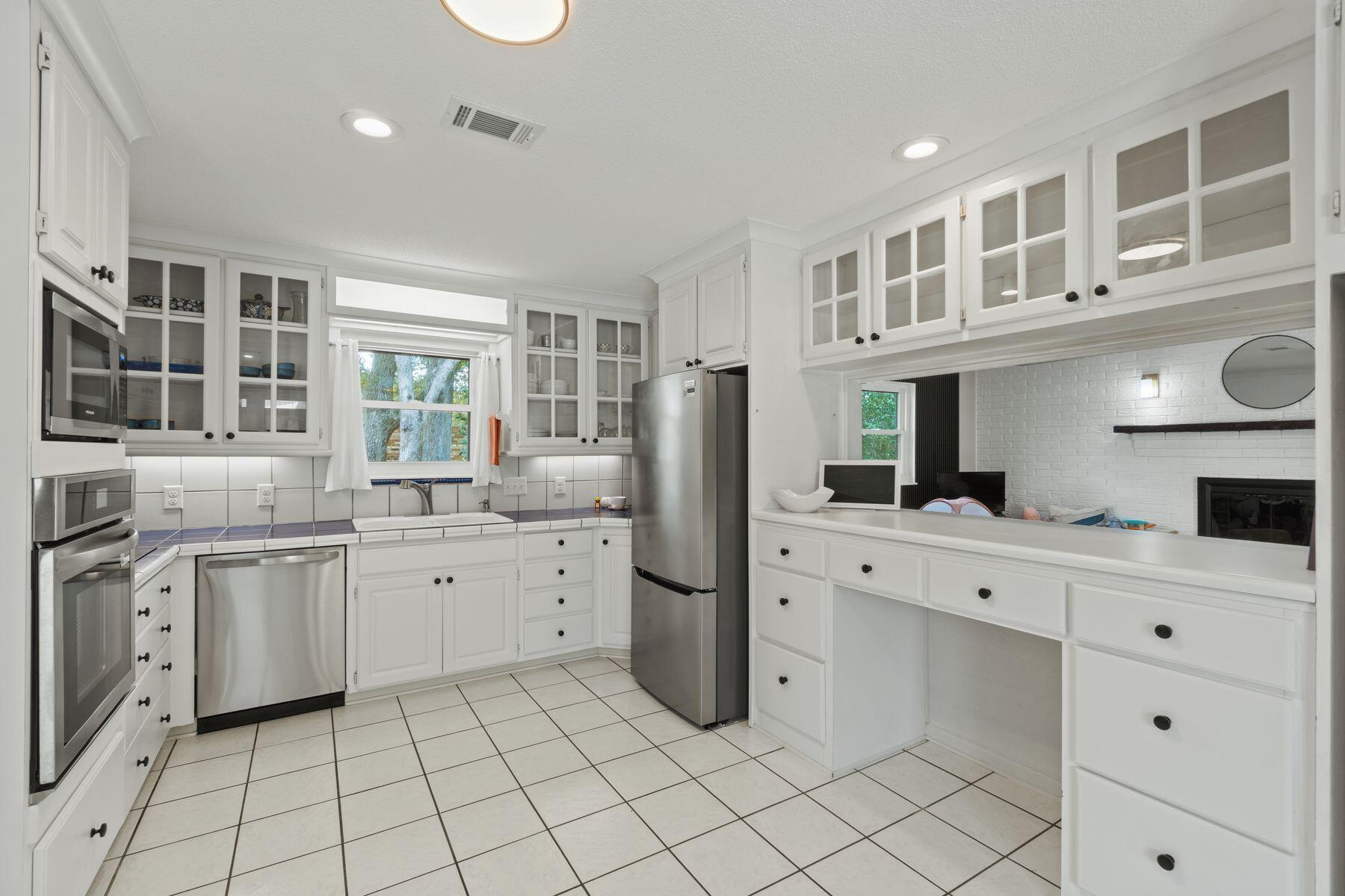MAGNOLIA SHORES S/D - Residential