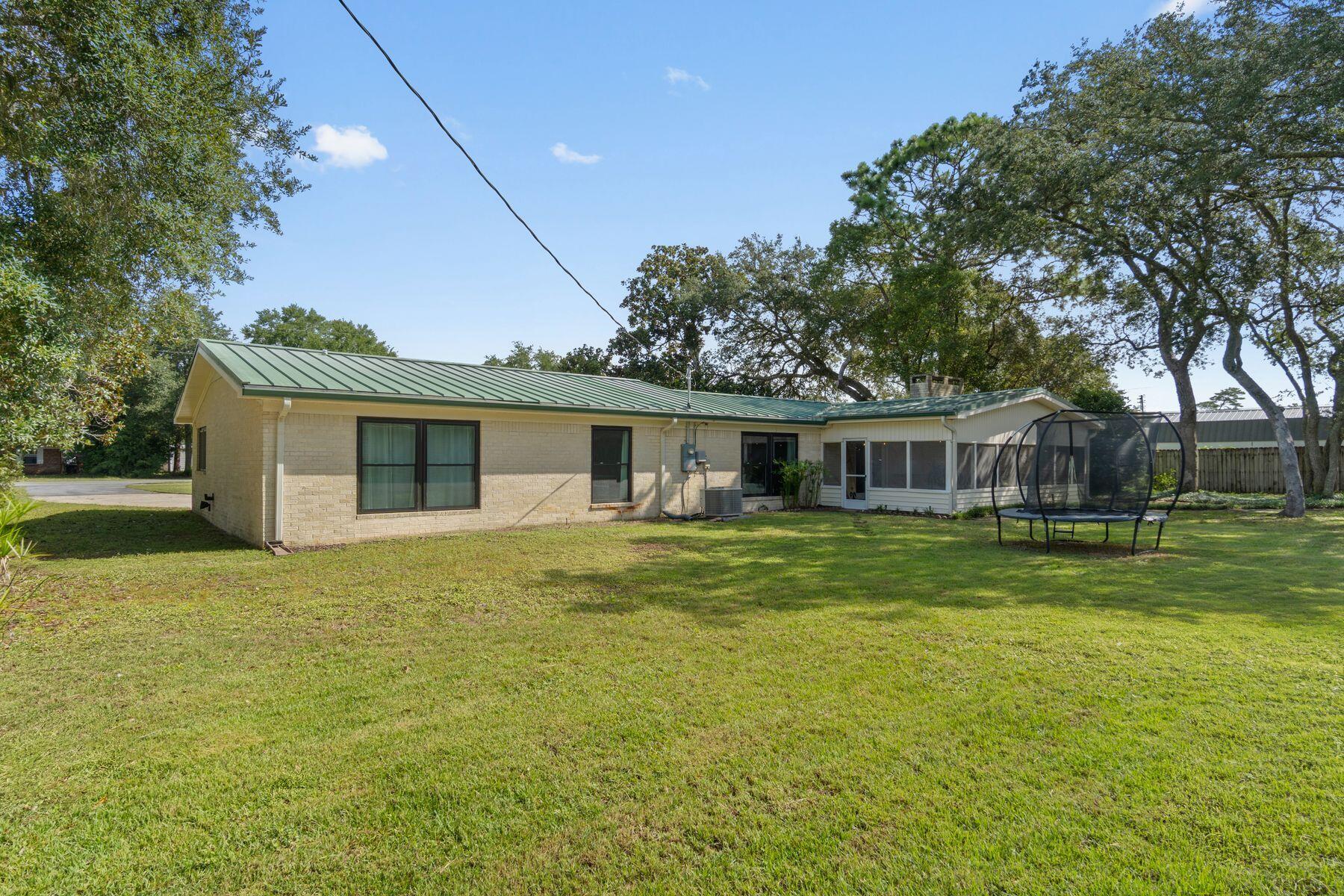 MAGNOLIA SHORES S/D - Residential