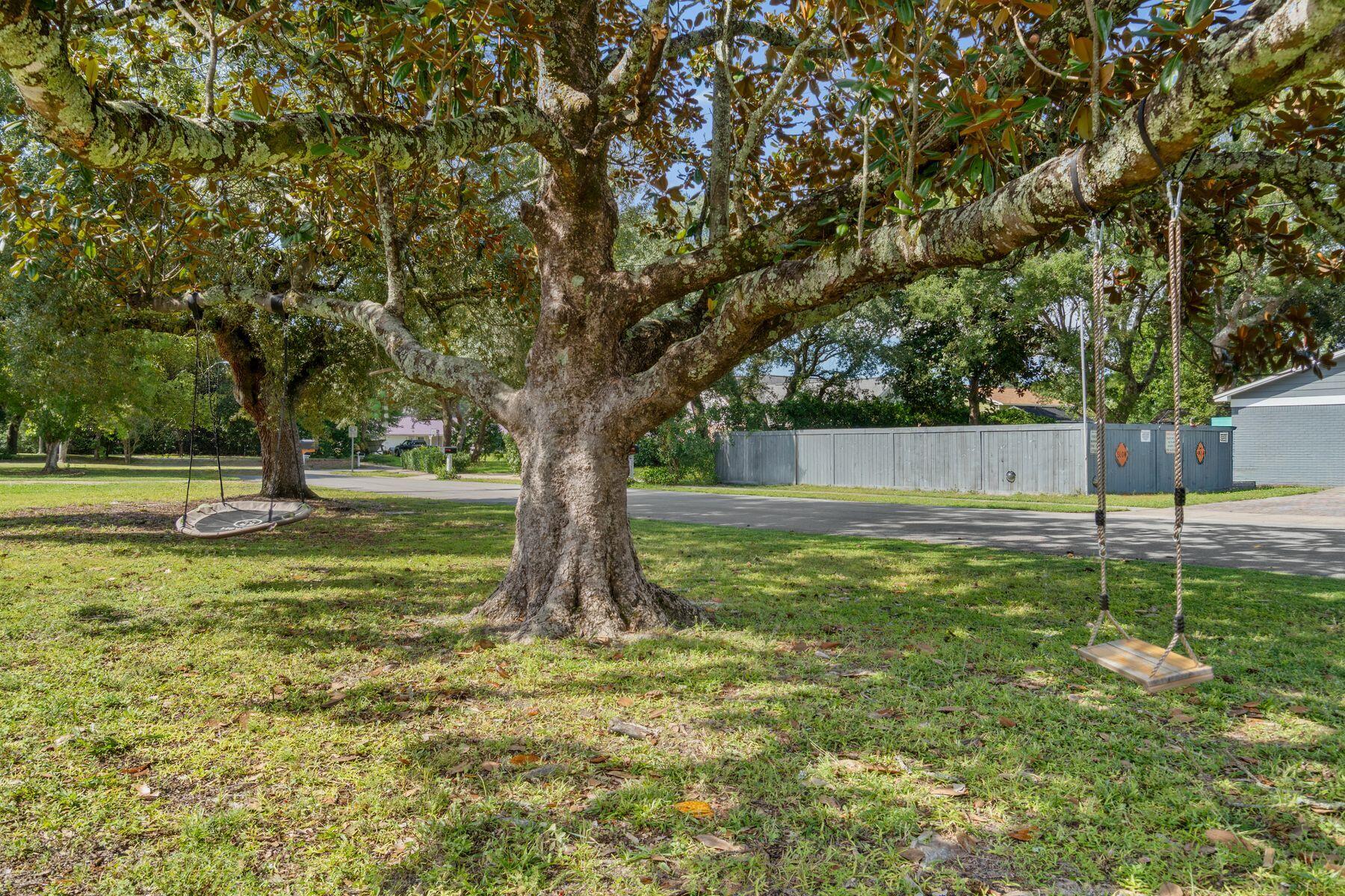 MAGNOLIA SHORES S/D - Residential