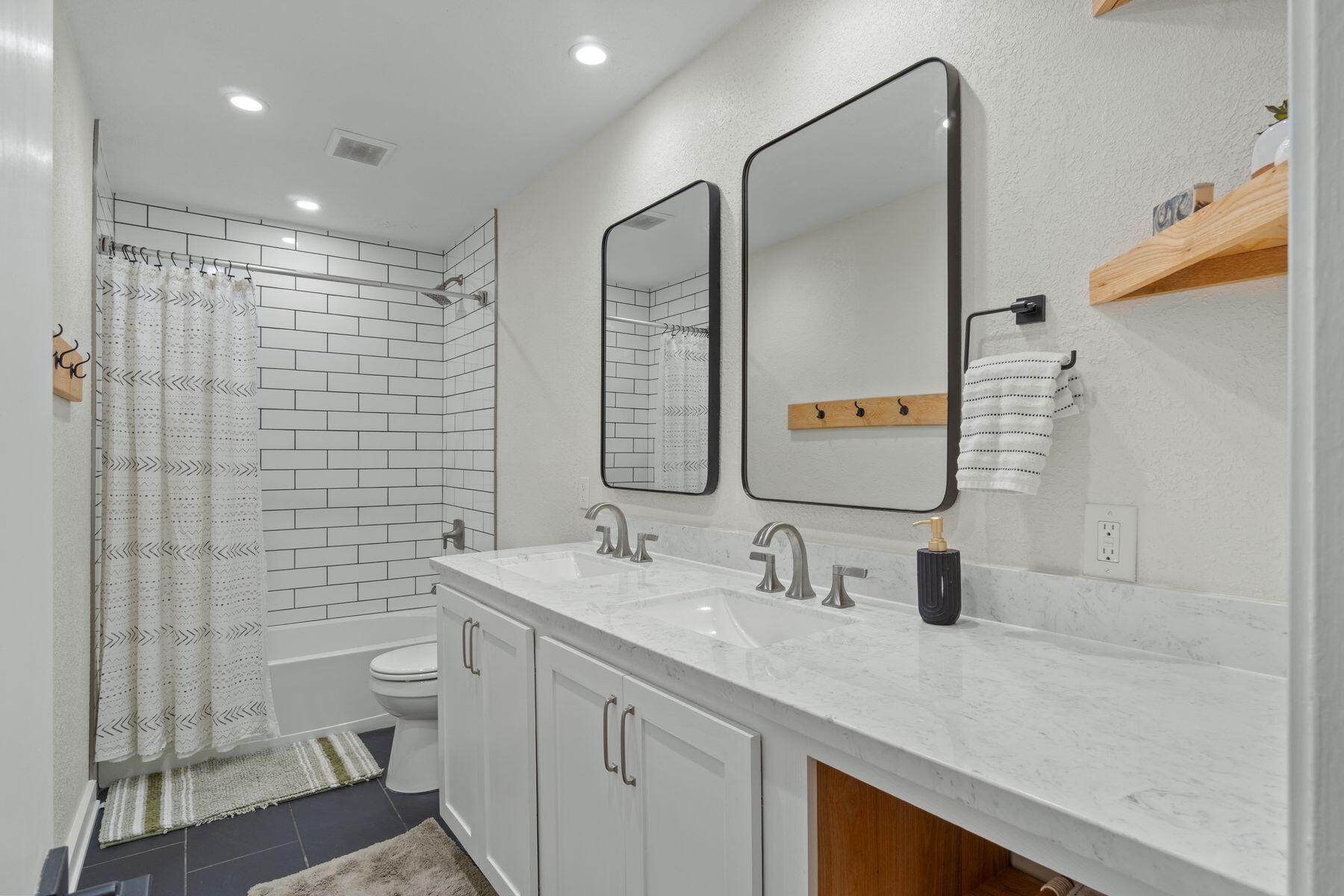 MAGNOLIA SHORES S/D - Residential