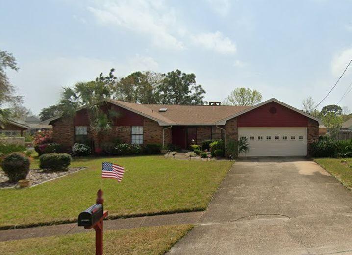 Welcome home!  Seller has owned this home from the very beginning and has taken meticulous care of it!  Home is lakefront and has a beautiful back yard and trek deck for entertaining with friends and family.  A few of the highlights are two living areas (vaulted ceiling in Florida Room), updated baths, open floor plan, kitchen with granite counters, new front storm door, super clean and inviting. 4 Beds and 2 full baths.  Quick access to both bases, beaches, shopping and entertainment!  HVAC 2020, water heater 2008, and roof 2003.