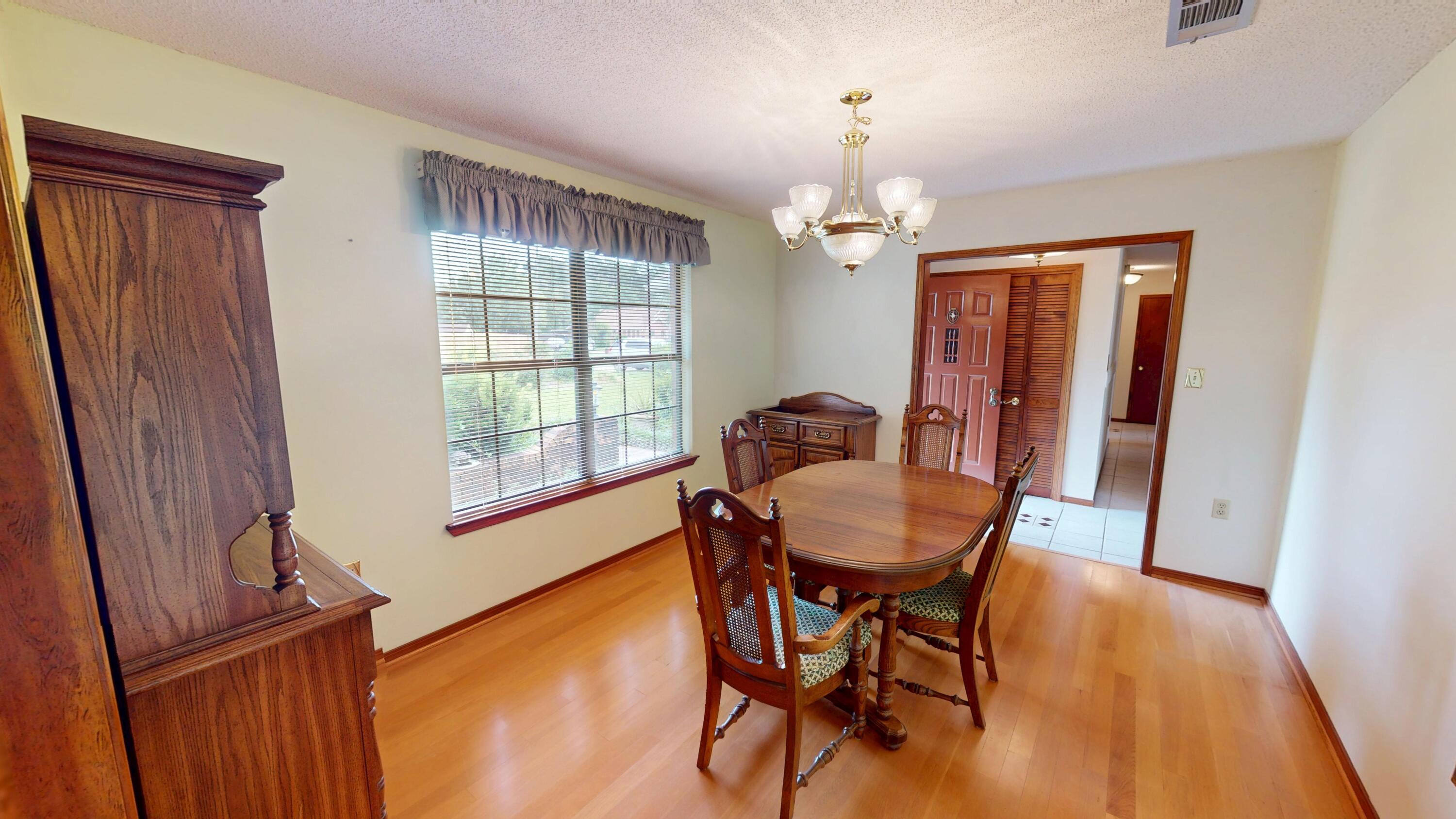 TIMBERLAKE ESTATES 1ST ADDN - Residential